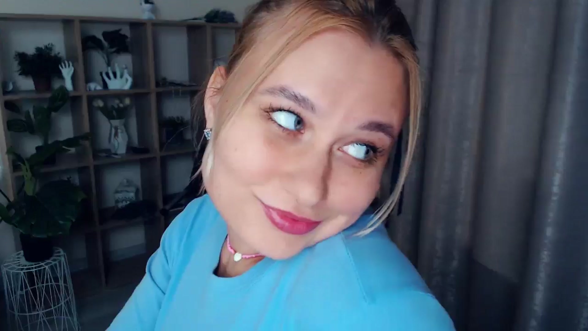 Gallery image thumbnail from Kukla_kolduna's myfreecams stream on, 02/07/2025, 18:17 image 18 of 20