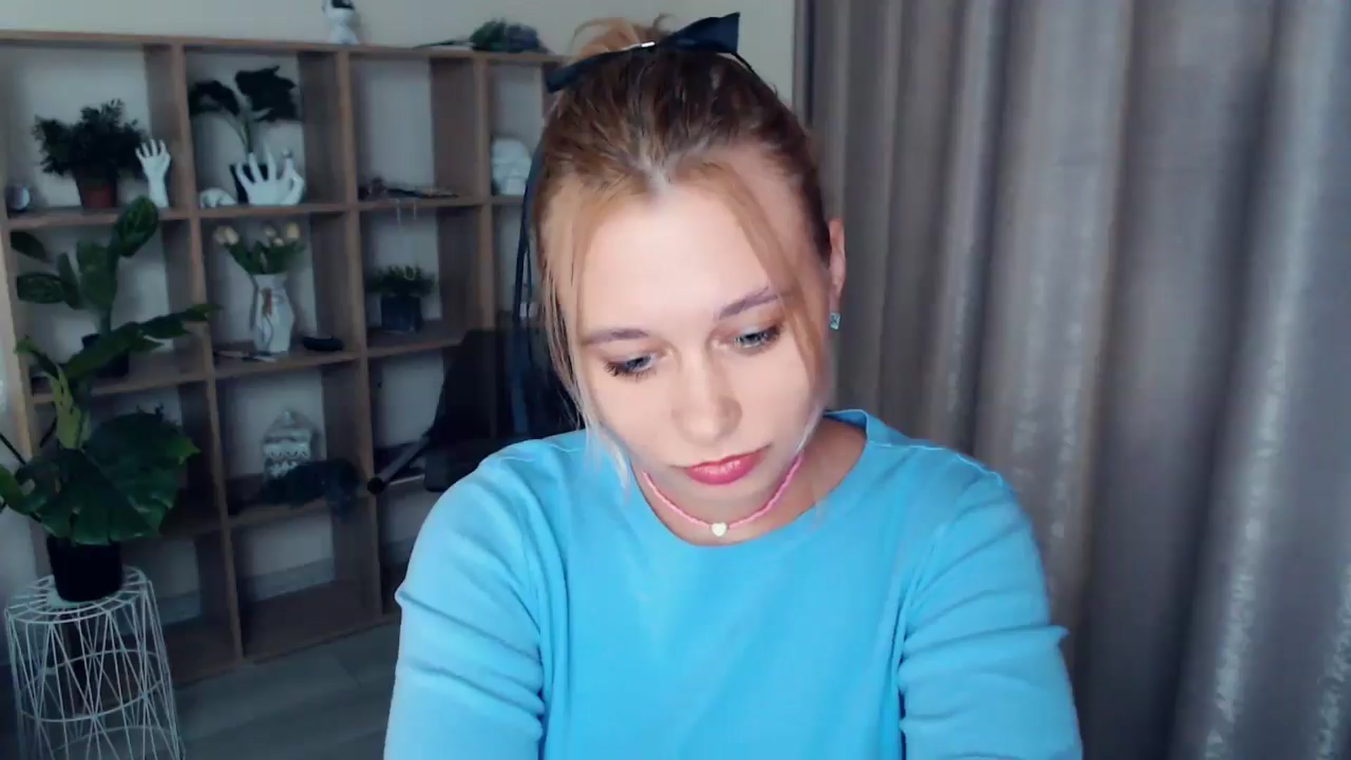 Gallery image thumbnail from Kukla_kolduna's myfreecams stream on, 02/07/2025, 18:17 image 12 of 20