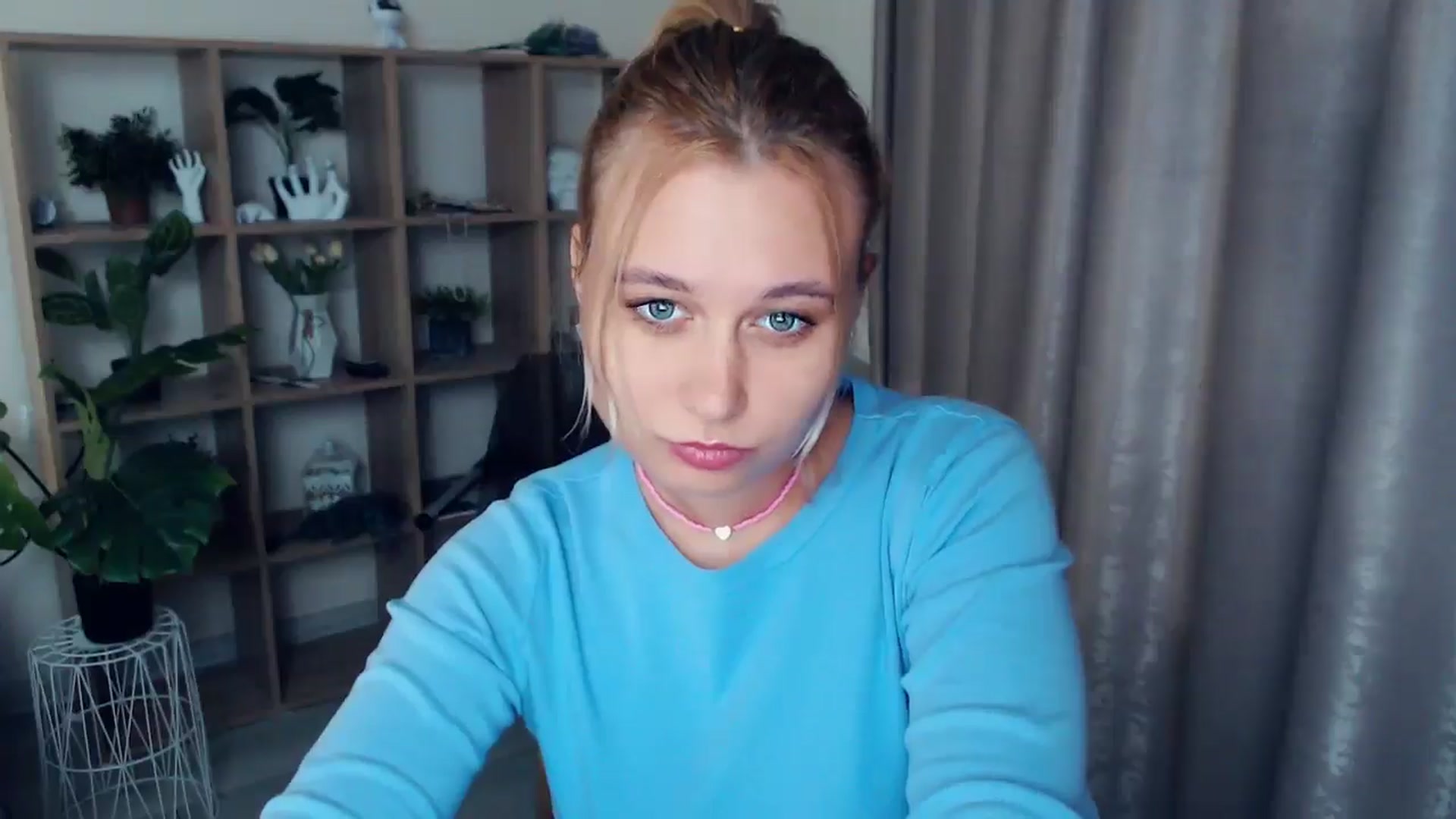 Gallery image thumbnail from Kukla_kolduna's myfreecams stream on, 02/07/2025, 18:17 image 5 of 20