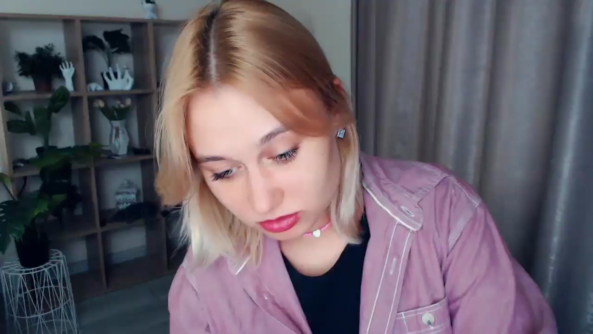Gallery image thumbnail from Kukla_kolduna's myfreecams stream on, 02/08/2025, 16:20 image 1 of 20