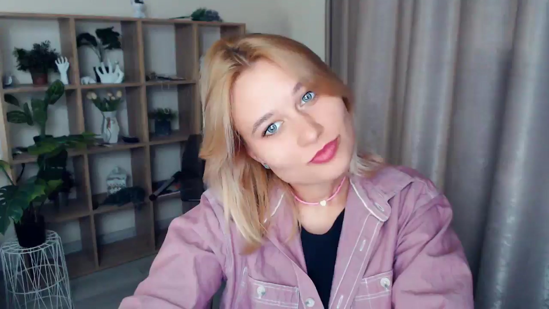 Gallery image thumbnail from Kukla_kolduna's myfreecams stream on, 02/08/2025, 16:20 image 13 of 20