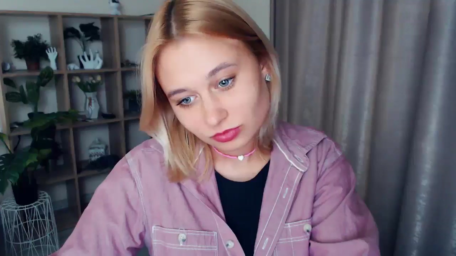 Gallery image thumbnail from Kukla_kolduna's myfreecams stream on, 02/08/2025, 16:20 image 19 of 20