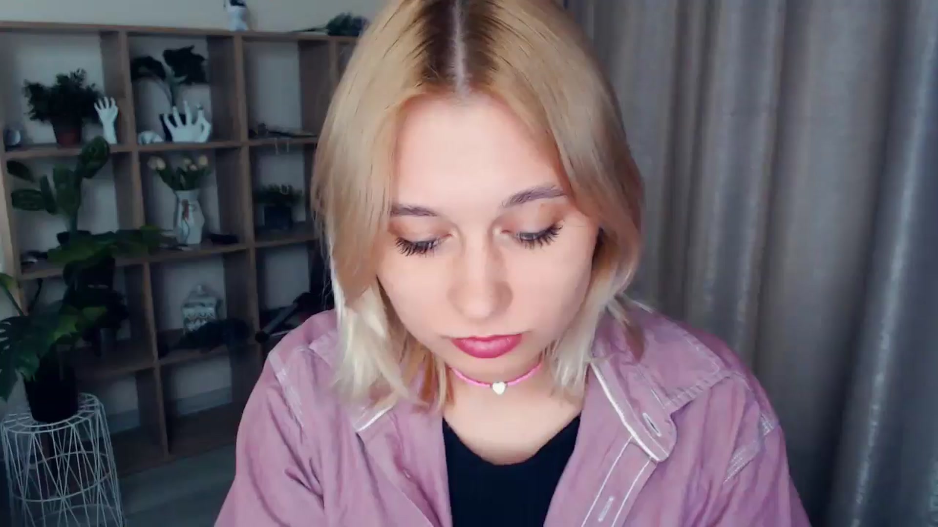 Gallery image thumbnail from Kukla_kolduna's myfreecams stream on, 02/08/2025, 16:20 image 6 of 20