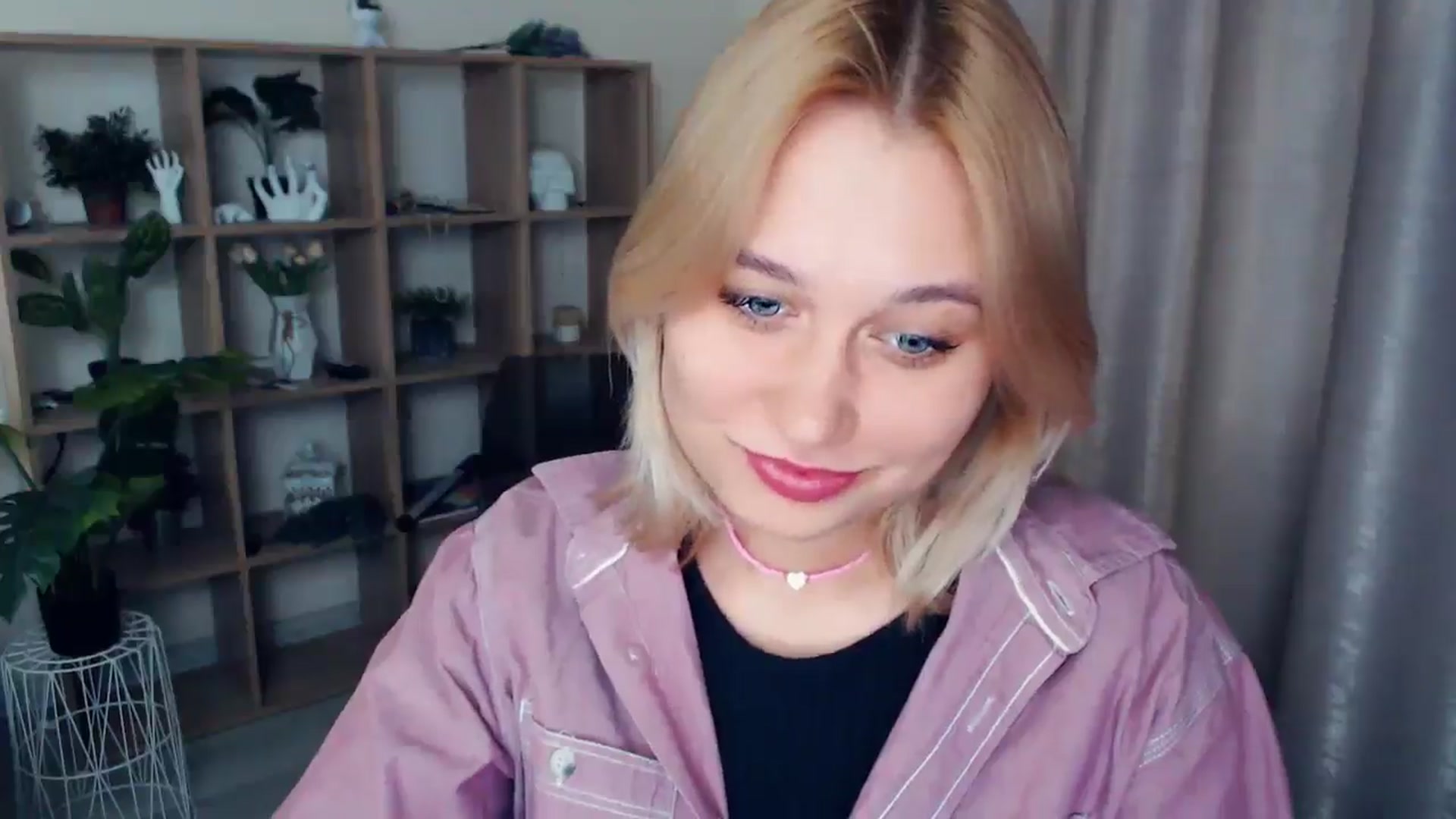 Gallery image thumbnail from Kukla_kolduna's myfreecams stream on, 02/08/2025, 16:20 image 16 of 20