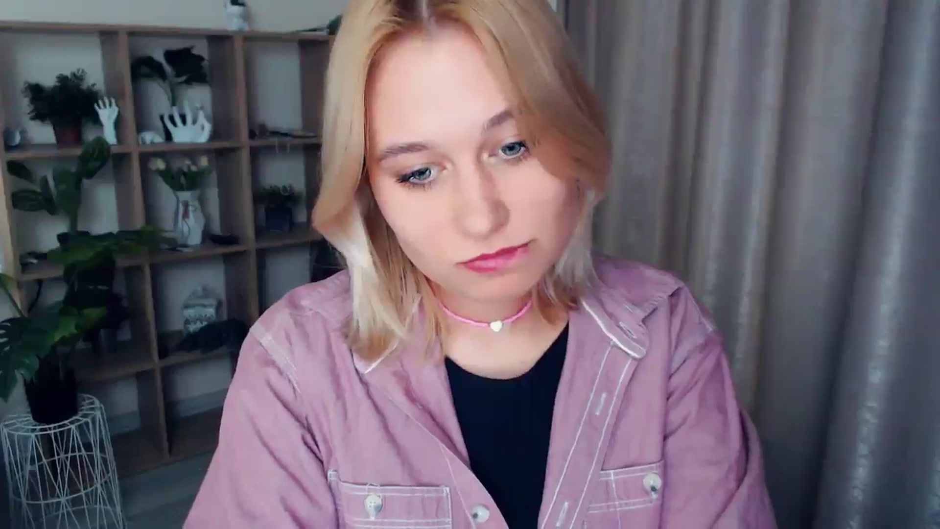 Gallery image thumbnail from Kukla_kolduna's myfreecams stream on, 02/08/2025, 16:20 image 18 of 20