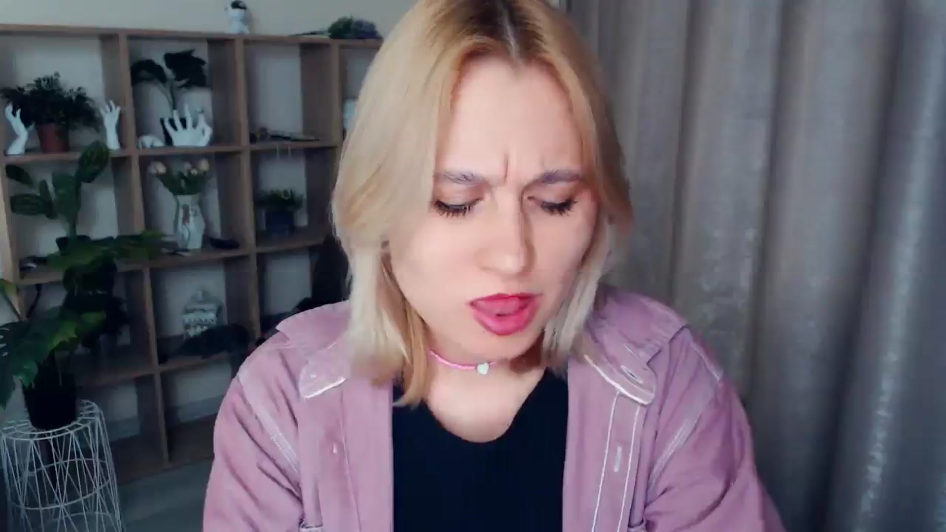 Gallery image thumbnail from Kukla_kolduna's myfreecams stream on, 02/08/2025, 17:19 image 16 of 20