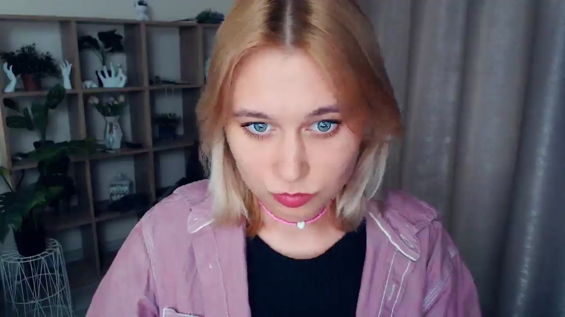 Gallery image thumbnail from Kukla_kolduna's myfreecams stream on, 02/08/2025, 17:19 image 18 of 20