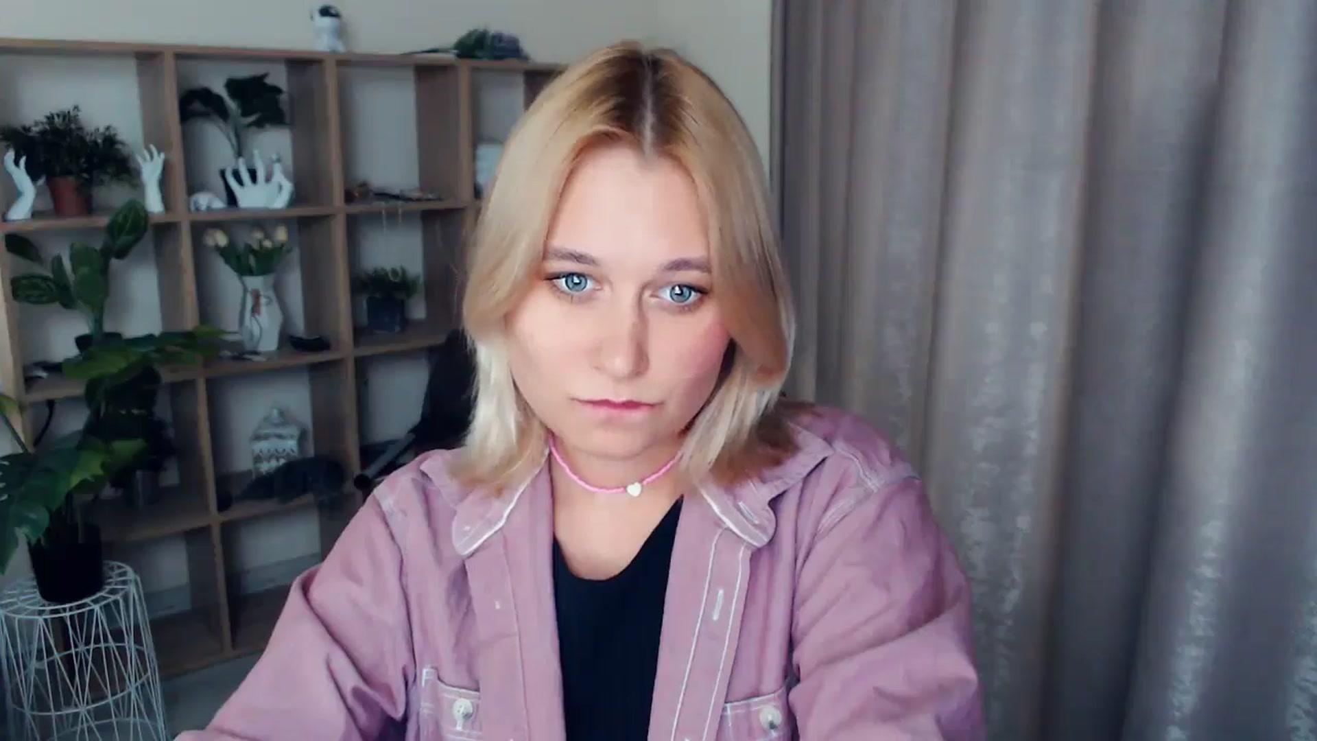 Gallery image thumbnail from Kukla_kolduna's myfreecams stream on, 02/08/2025, 18:36 image 12 of 20