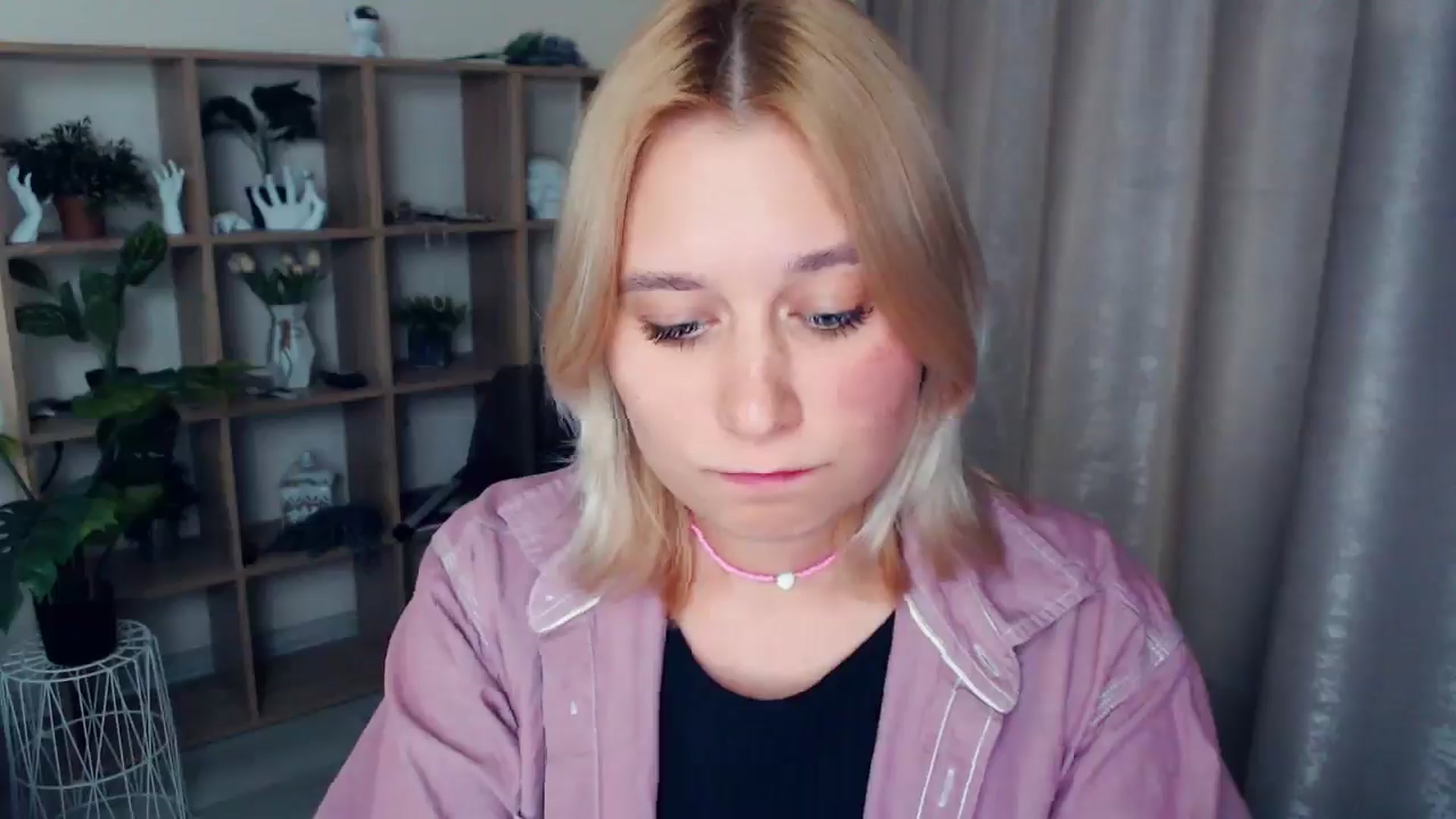 Gallery image thumbnail from Kukla_kolduna's myfreecams stream on, 02/08/2025, 18:36 image 18 of 20