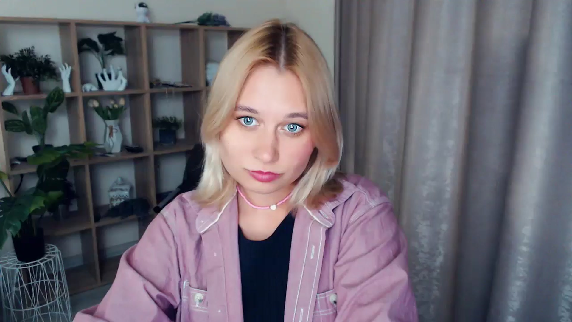 Gallery image thumbnail from Kukla_kolduna's myfreecams stream on, 02/08/2025, 18:36 image 10 of 20