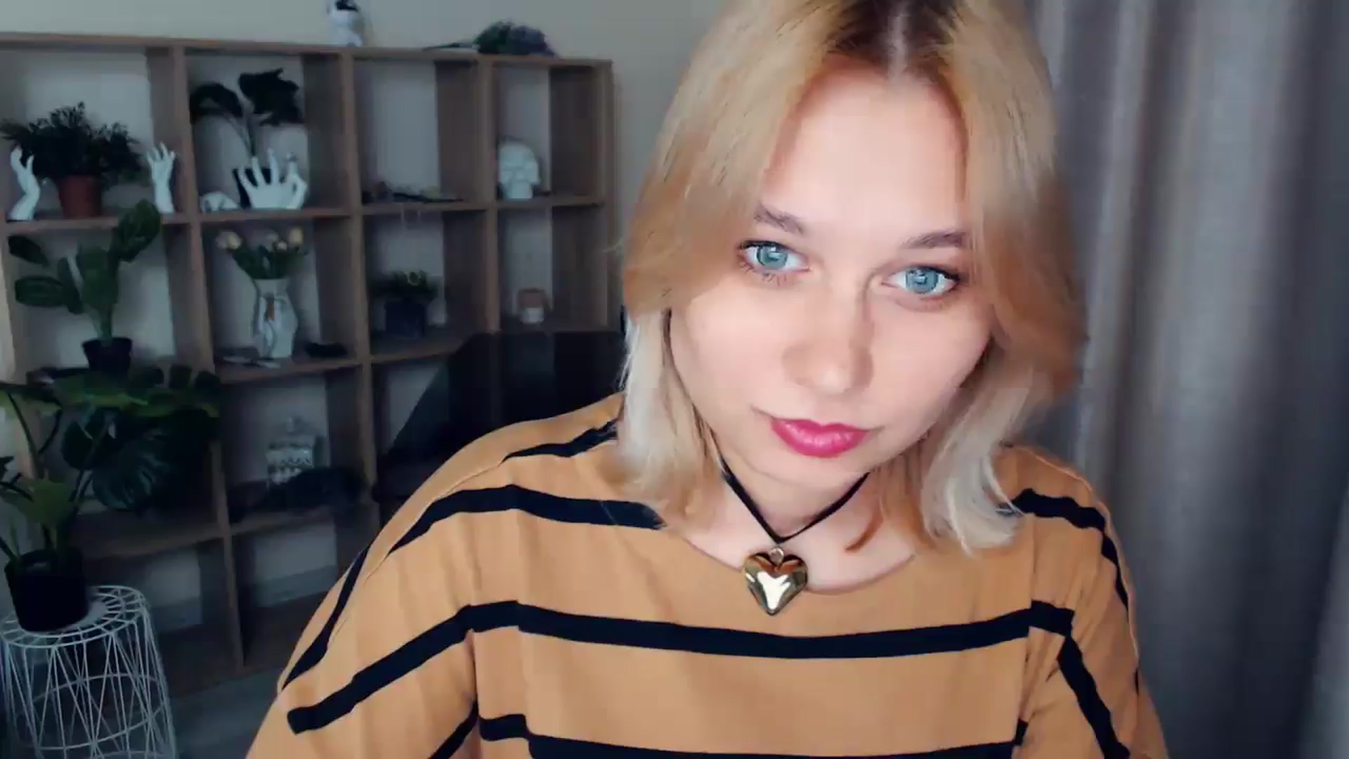 Gallery image thumbnail from Kukla_kolduna's myfreecams stream on, 02/09/2025, 16:20 image 4 of 20