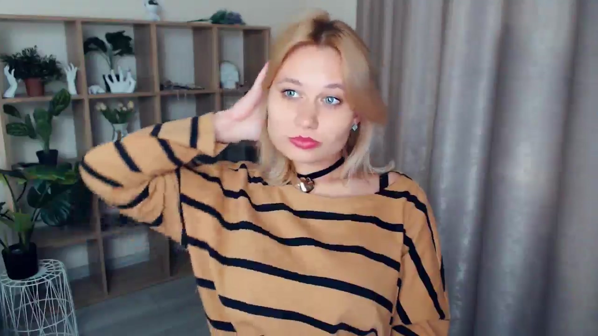 Gallery image thumbnail from Kukla_kolduna's myfreecams stream on, 02/09/2025, 16:20 image 13 of 20