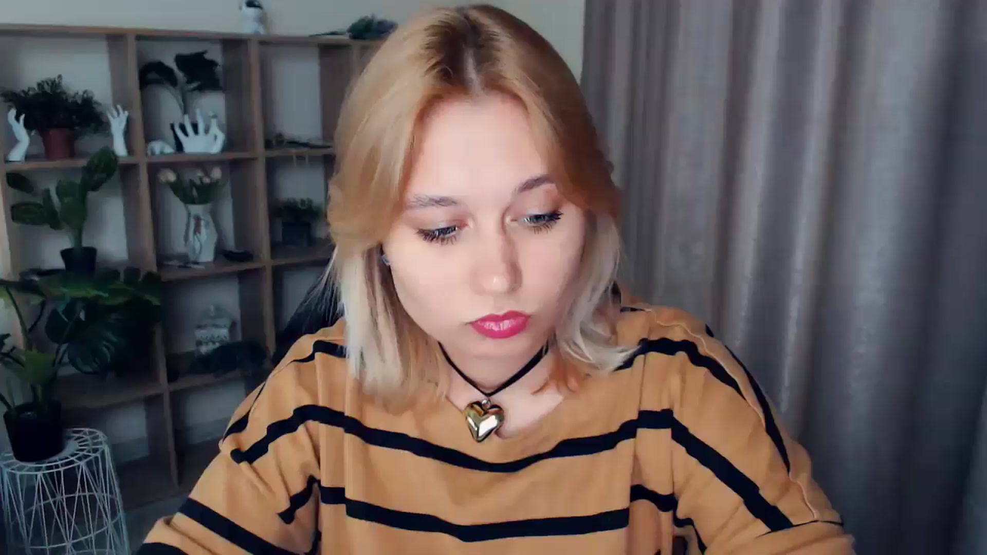 Gallery image thumbnail from Kukla_kolduna's myfreecams stream on, 02/09/2025, 16:20 image 1 of 20