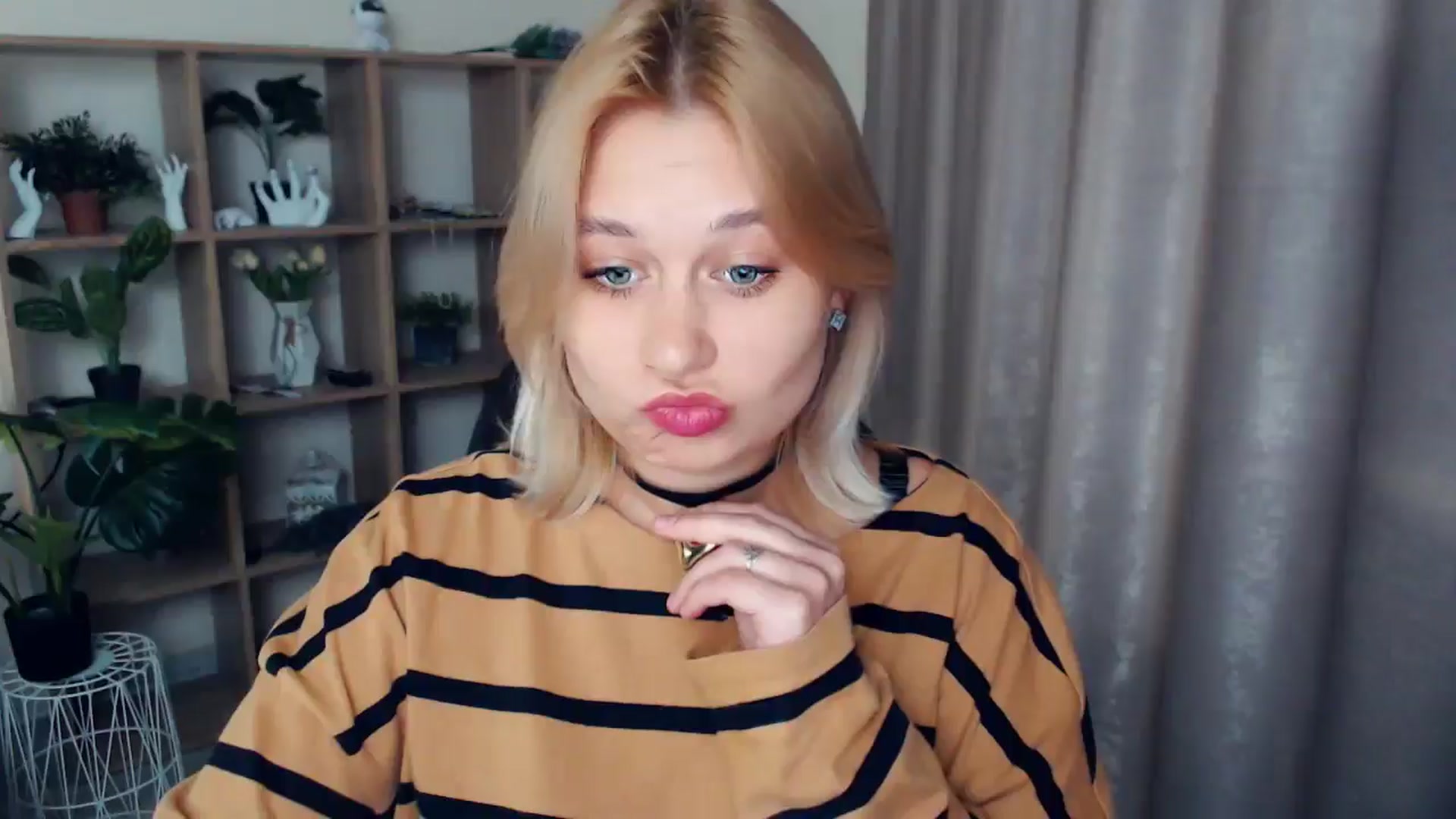 Gallery image thumbnail from Kukla_kolduna's myfreecams stream on, 02/09/2025, 16:20 image 20 of 20