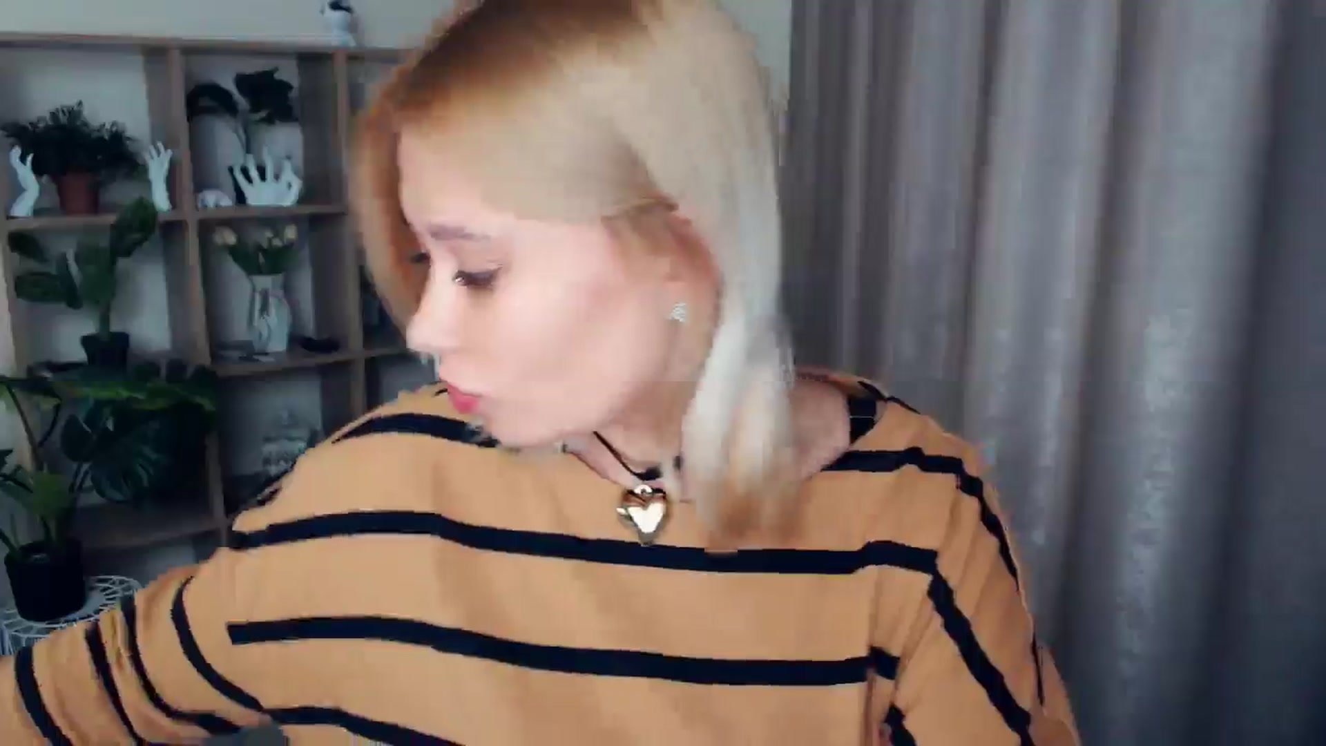 Gallery image thumbnail from Kukla_kolduna's myfreecams stream on, 02/09/2025, 16:58 image 10 of 20