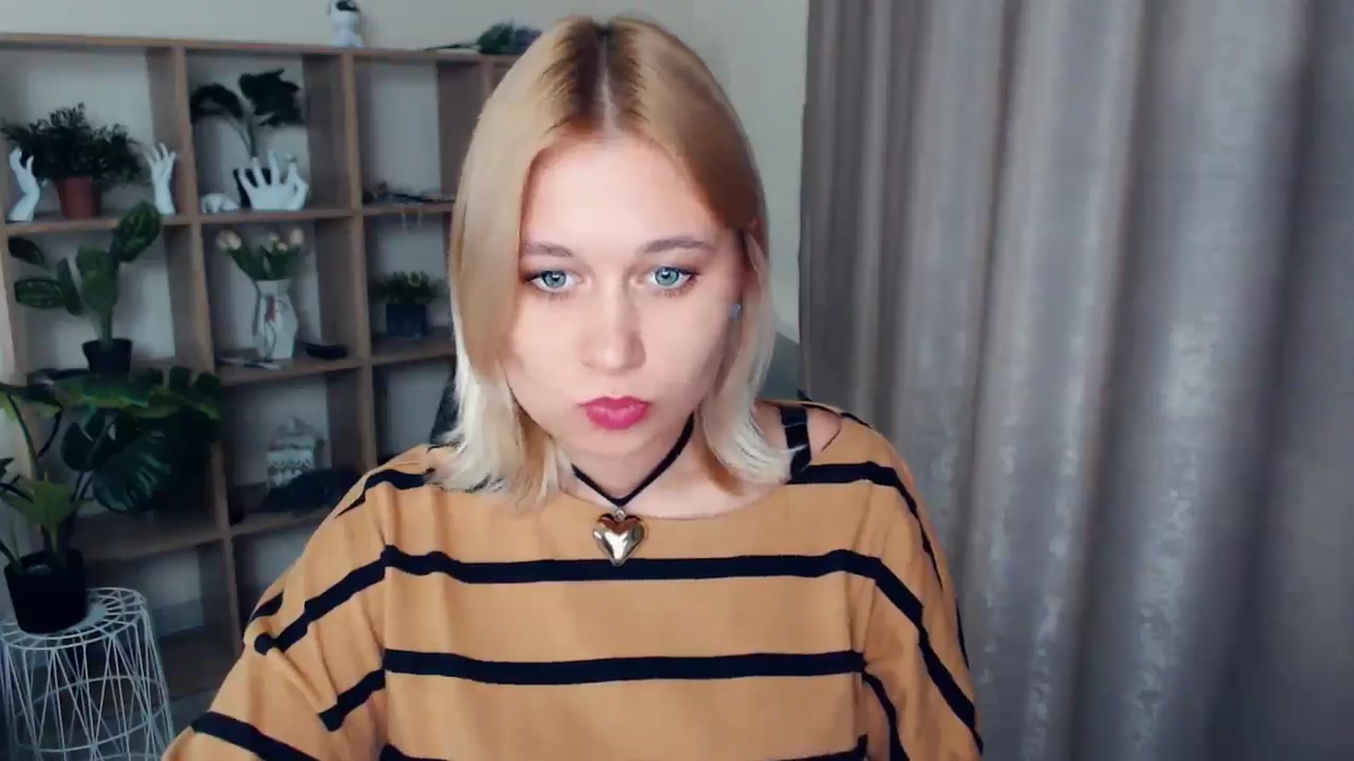 Gallery image thumbnail from Kukla_kolduna's myfreecams stream on, 02/09/2025, 16:58 image 13 of 20