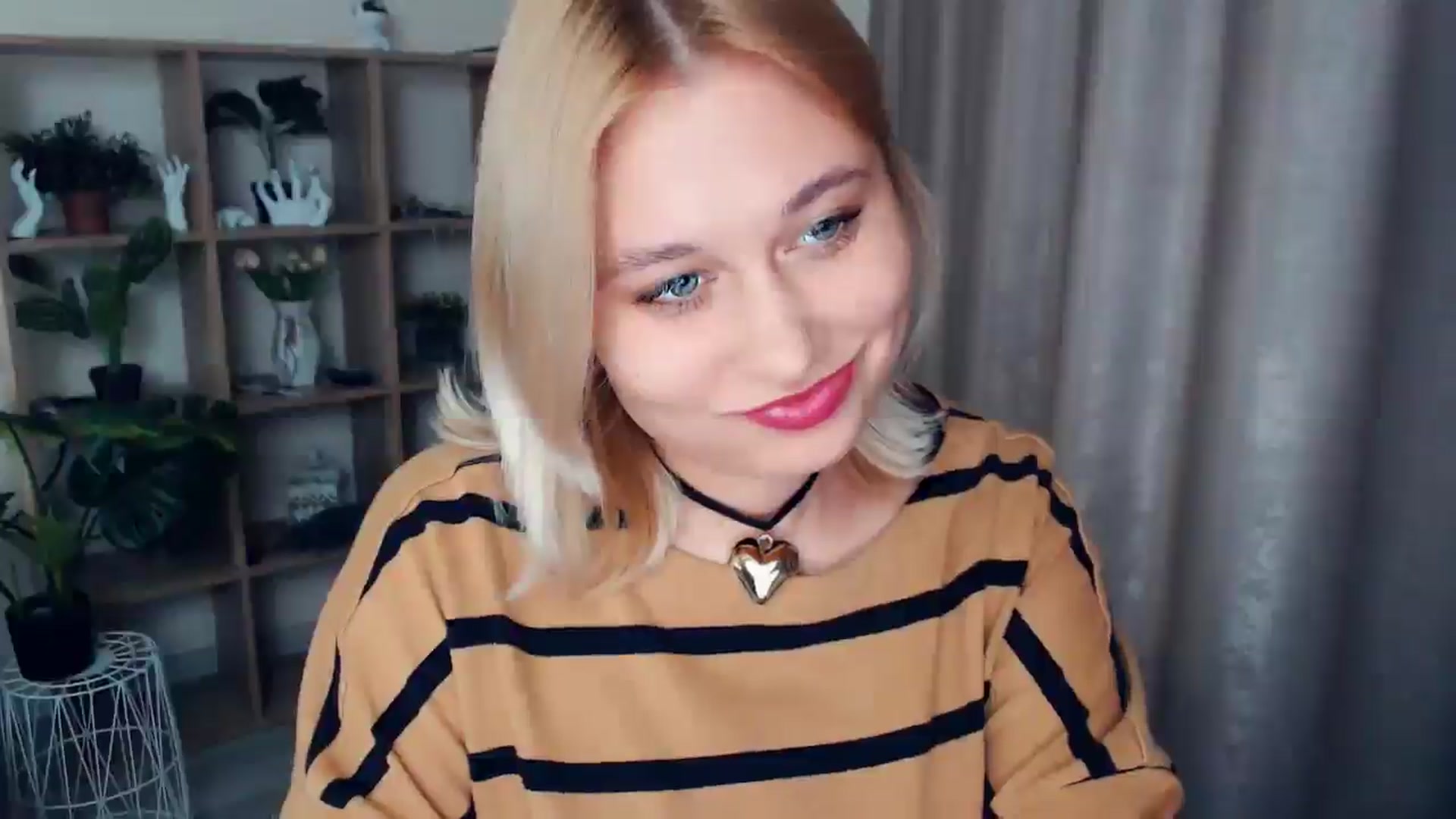 Gallery image thumbnail from Kukla_kolduna's myfreecams stream on, 02/09/2025, 16:58 image 8 of 20