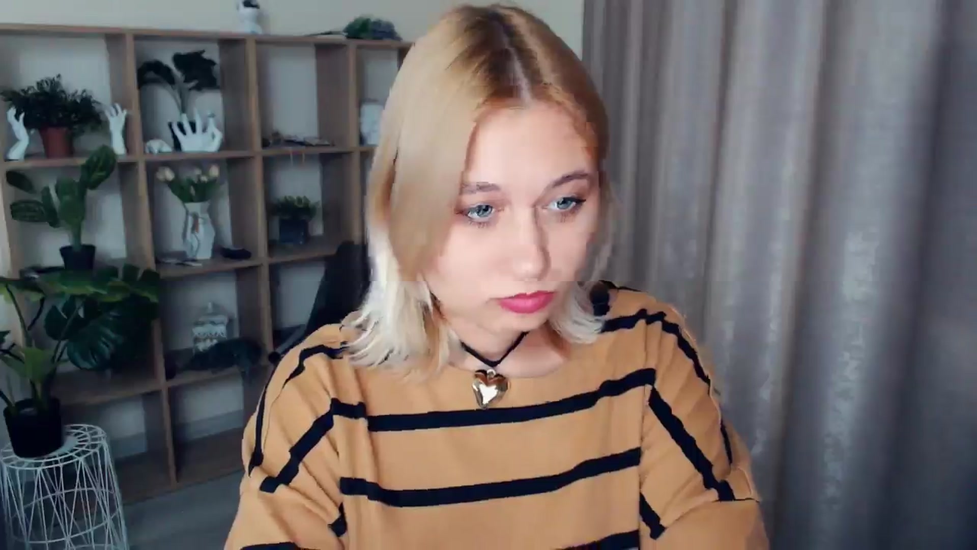 Gallery image thumbnail from Kukla_kolduna's myfreecams stream on, 02/09/2025, 16:58 image 12 of 20