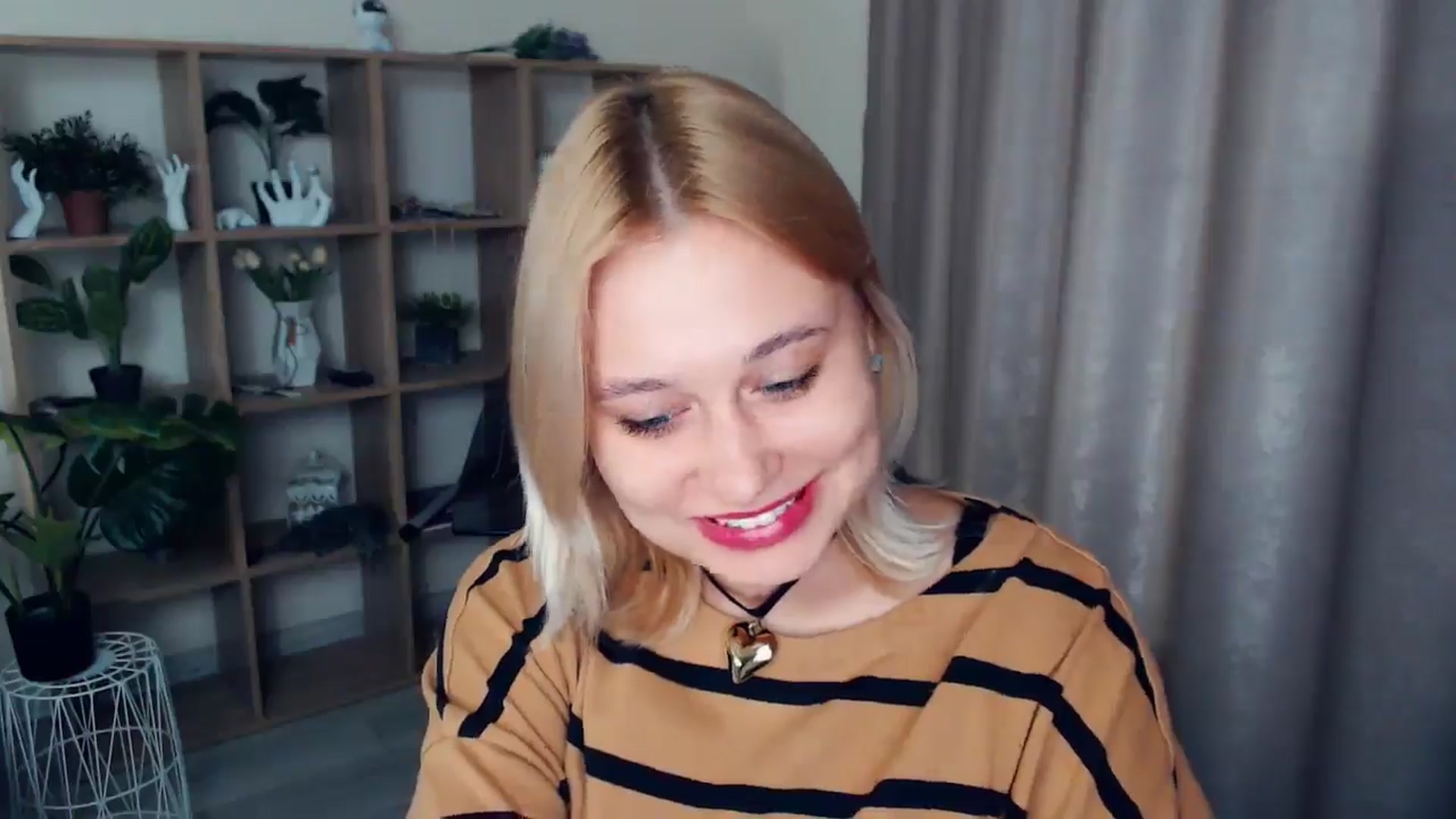 Gallery image thumbnail from Kukla_kolduna's myfreecams stream on, 02/09/2025, 16:58 image 3 of 20