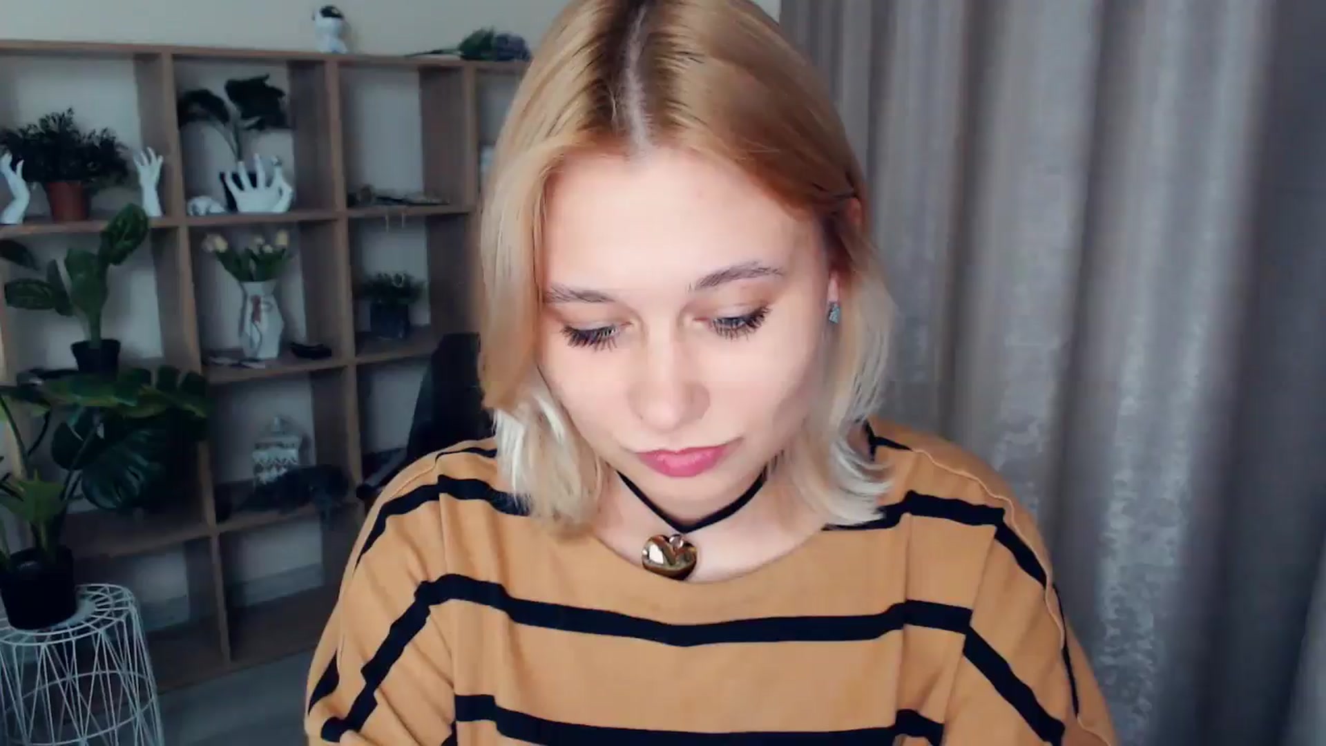 Gallery image thumbnail from Kukla_kolduna's myfreecams stream on, 02/09/2025, 18:03 image 4 of 20