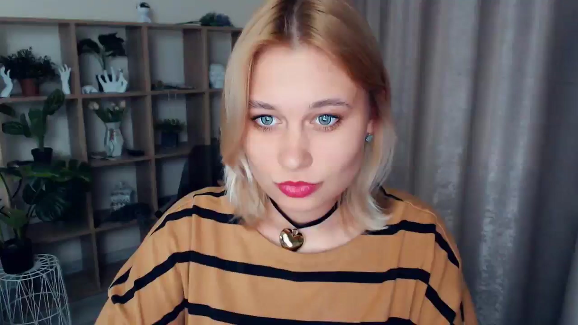 Gallery image thumbnail from Kukla_kolduna's myfreecams stream on, 02/09/2025, 18:03 image 9 of 20