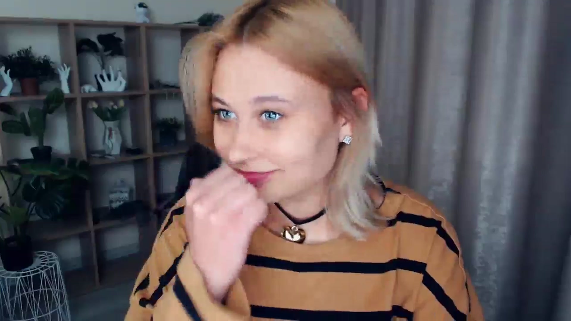 Gallery image thumbnail from Kukla_kolduna's myfreecams stream on, 02/09/2025, 18:03 image 3 of 20