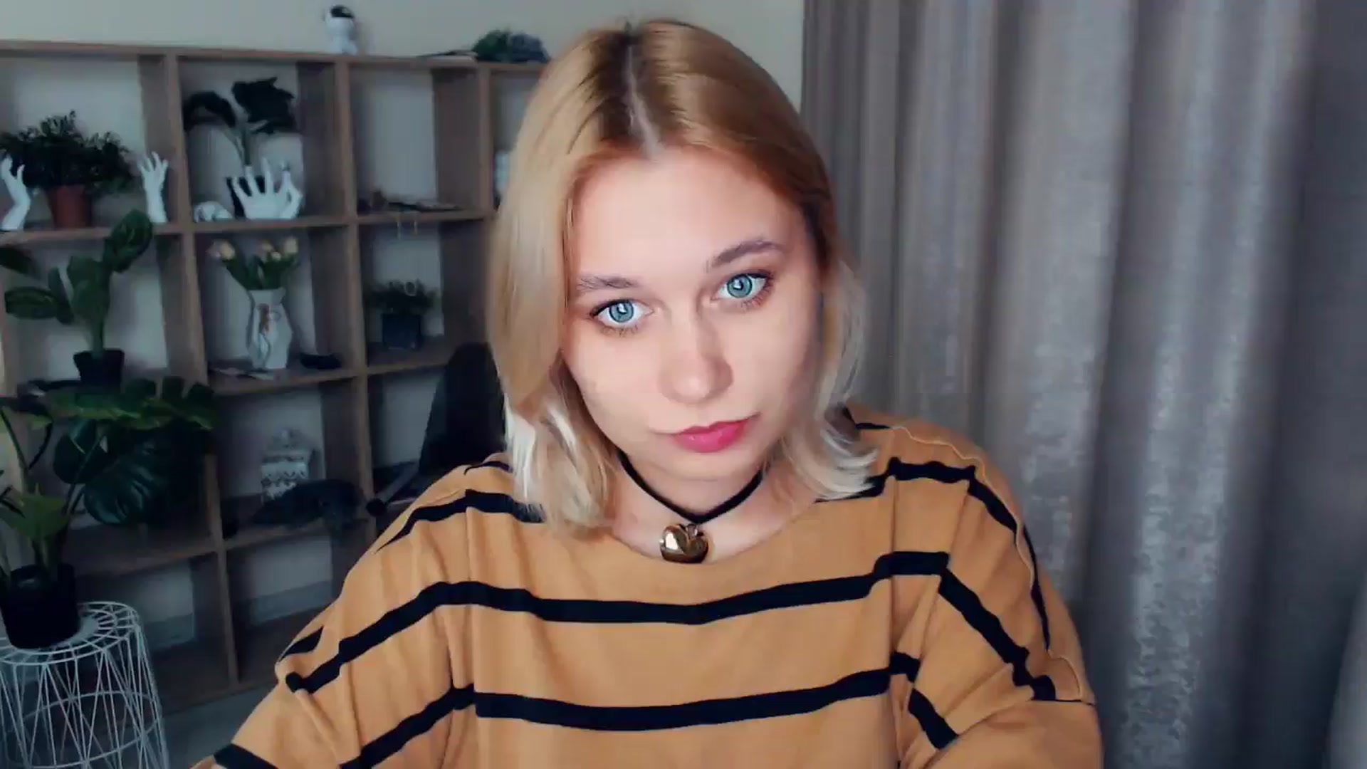 Gallery image thumbnail from Kukla_kolduna's myfreecams stream on, 02/09/2025, 18:03 image 5 of 20