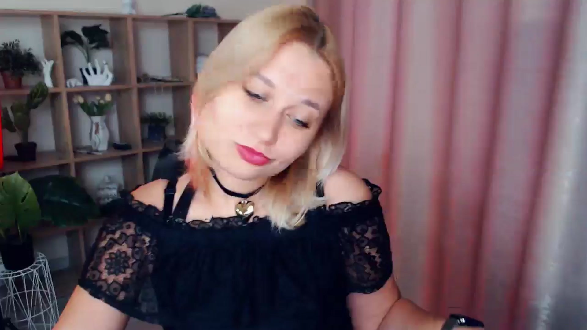 Gallery image thumbnail from Kukla_kolduna's myfreecams stream on, 02/14/2025, 15:15 image 9 of 20