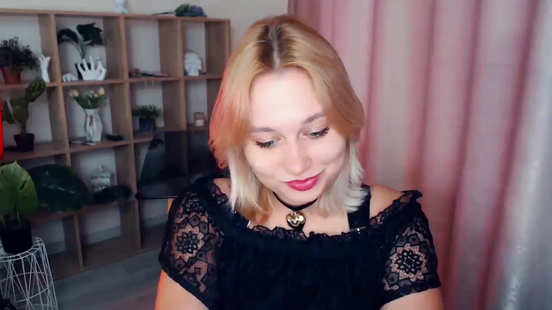 Gallery image thumbnail from Kukla_kolduna's myfreecams stream on, 02/14/2025, 15:15 image 2 of 20