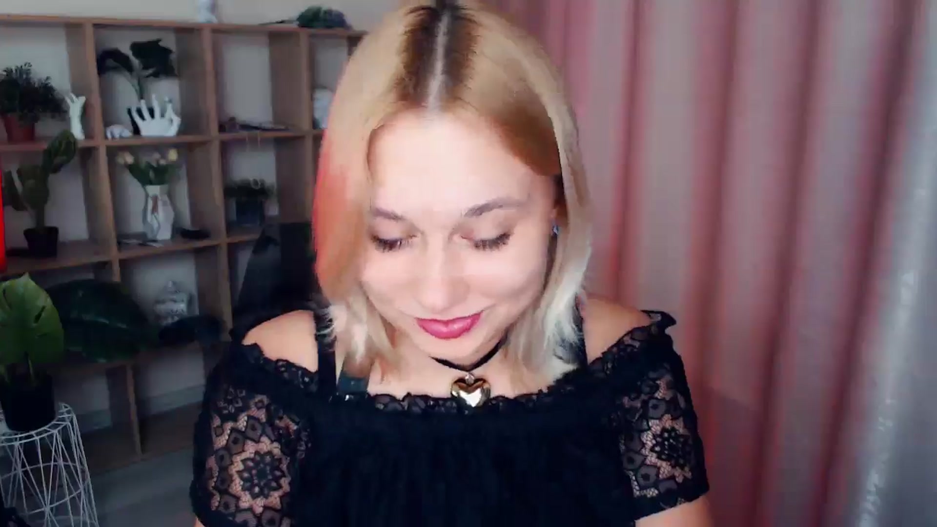 Gallery image thumbnail from Kukla_kolduna's myfreecams stream on, 02/14/2025, 15:15 image 12 of 20
