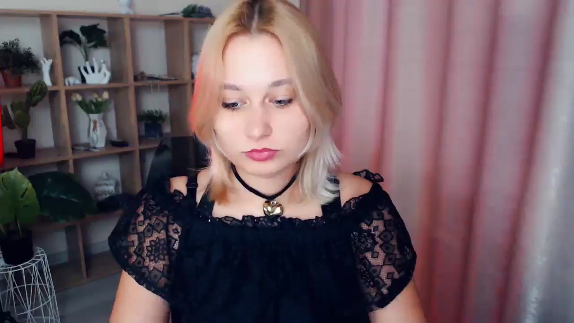 Gallery image thumbnail from Kukla_kolduna's myfreecams stream on, 02/14/2025, 15:15 image 7 of 20