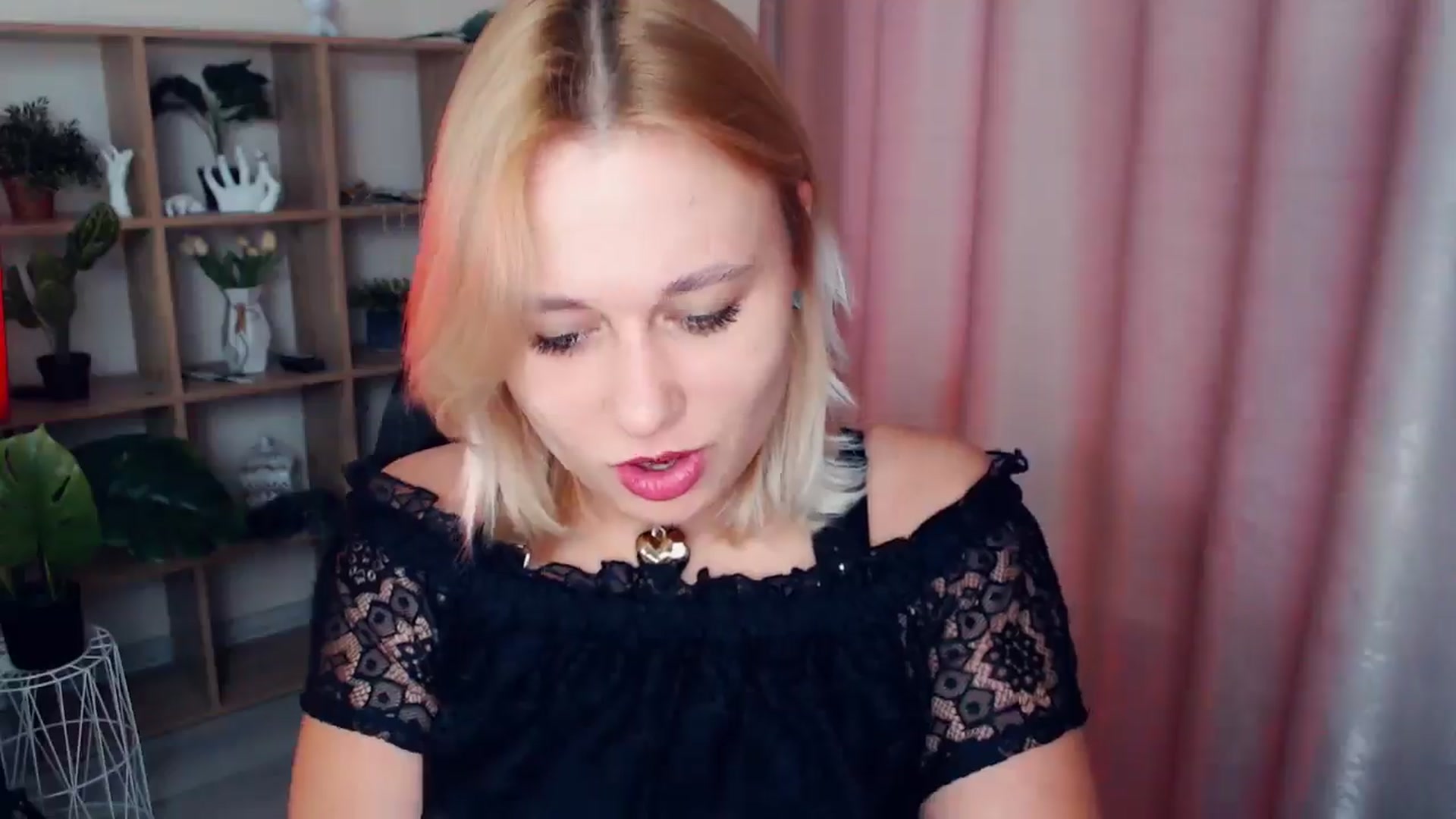 Gallery image thumbnail from Kukla_kolduna's myfreecams stream on, 02/14/2025, 15:15 image 4 of 20