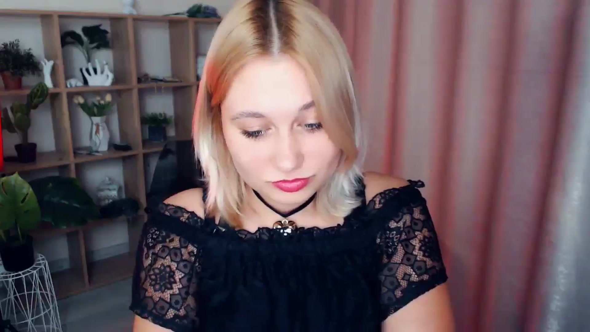 Gallery image thumbnail from Kukla_kolduna's myfreecams stream on, 02/14/2025, 15:45 image 7 of 20