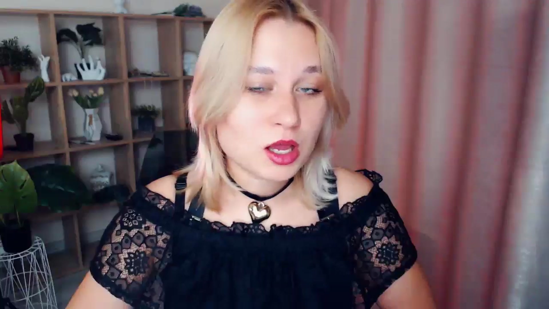 Gallery image thumbnail from Kukla_kolduna's myfreecams stream on, 02/14/2025, 15:45 image 12 of 20