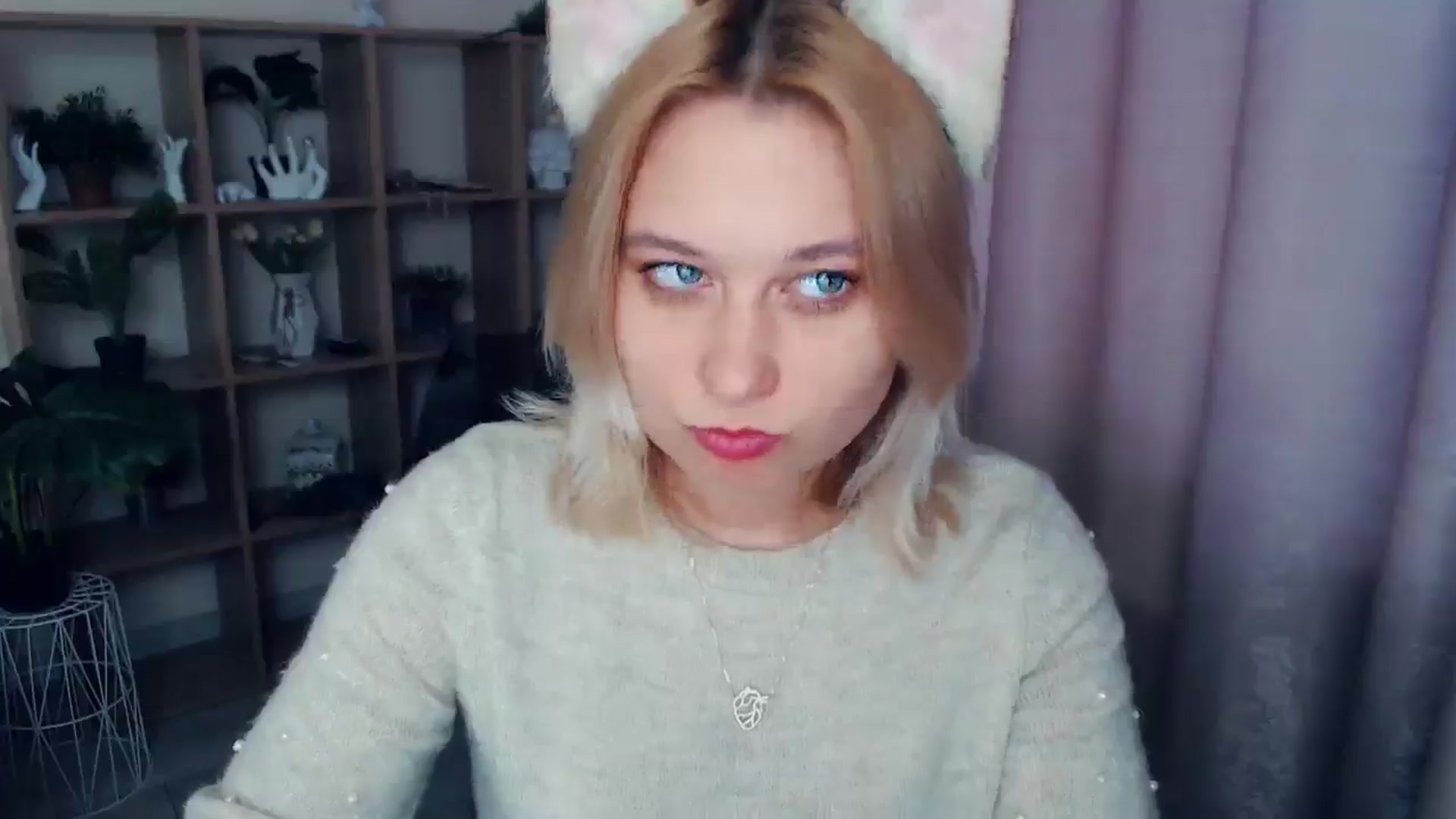 Gallery image thumbnail from Kukla_kolduna's myfreecams stream on, 02/15/2025, 15:15 image 6 of 20