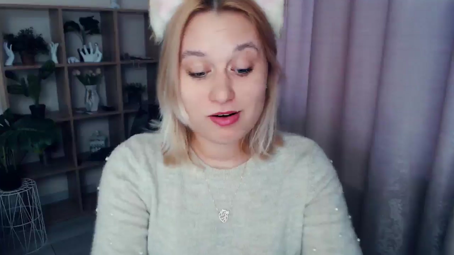 Gallery image thumbnail from Kukla_kolduna's myfreecams stream on, 02/15/2025, 15:15 image 7 of 20