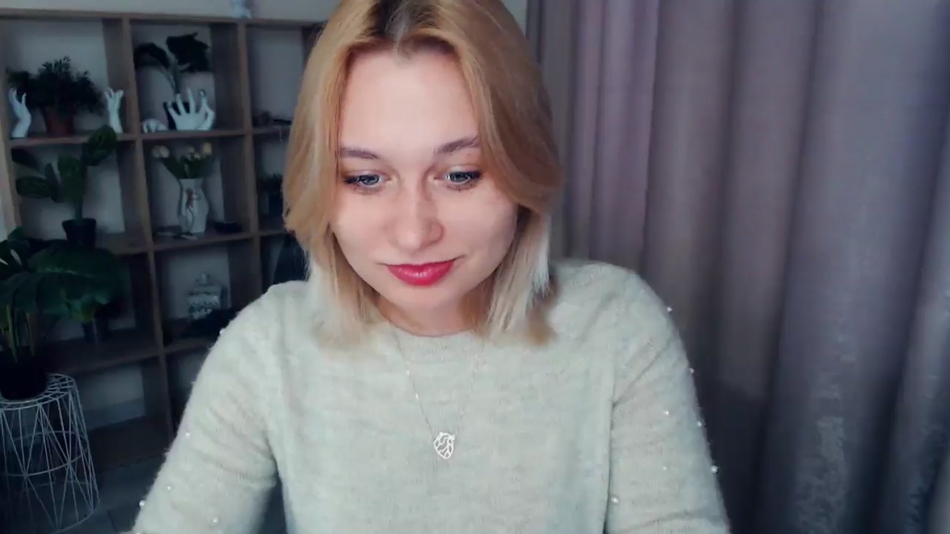 Gallery image thumbnail from Kukla_kolduna's myfreecams stream on, 02/15/2025, 15:15 image 14 of 20