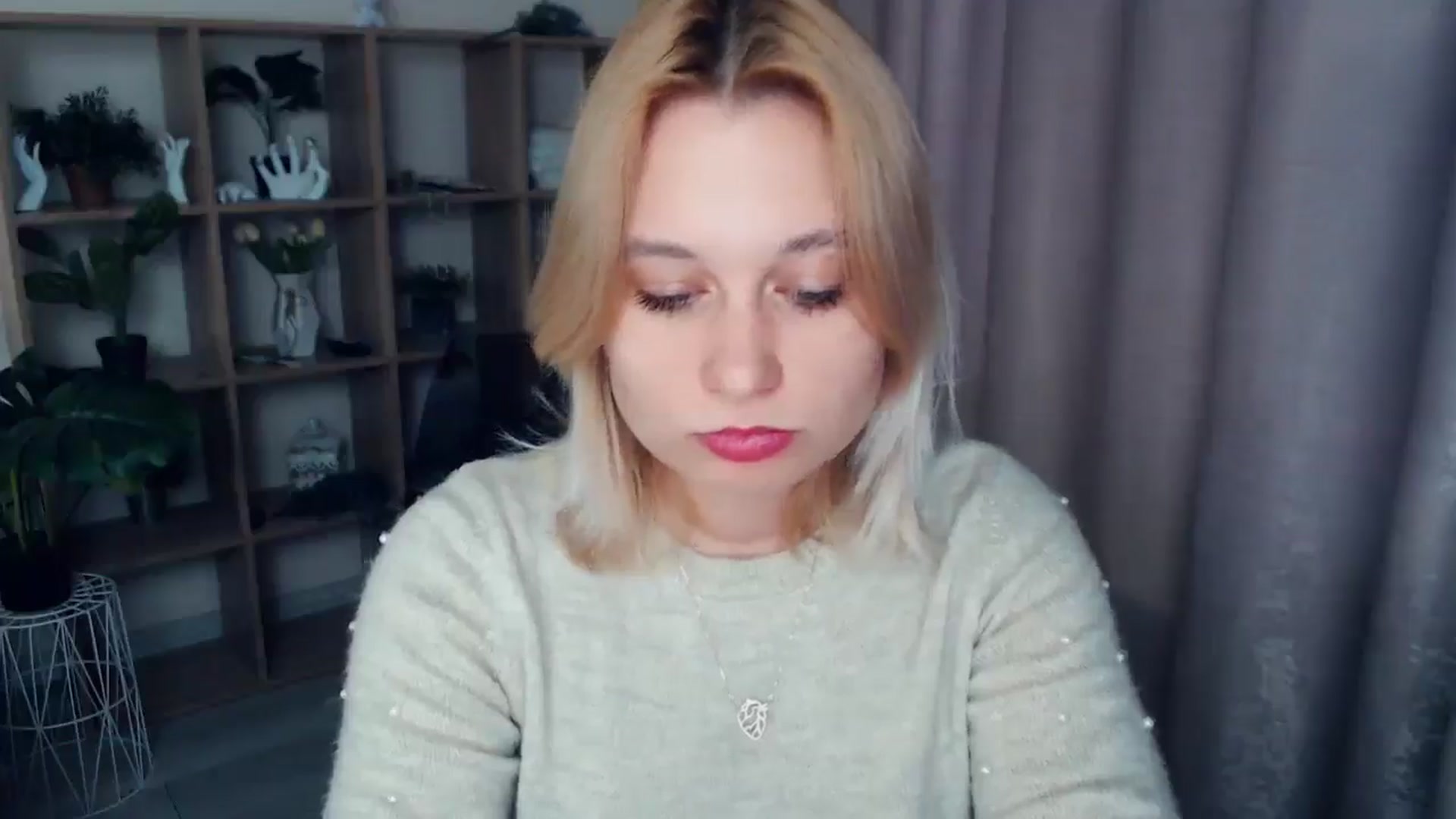 Gallery image thumbnail from Kukla_kolduna's myfreecams stream on, 02/15/2025, 15:15 image 17 of 20