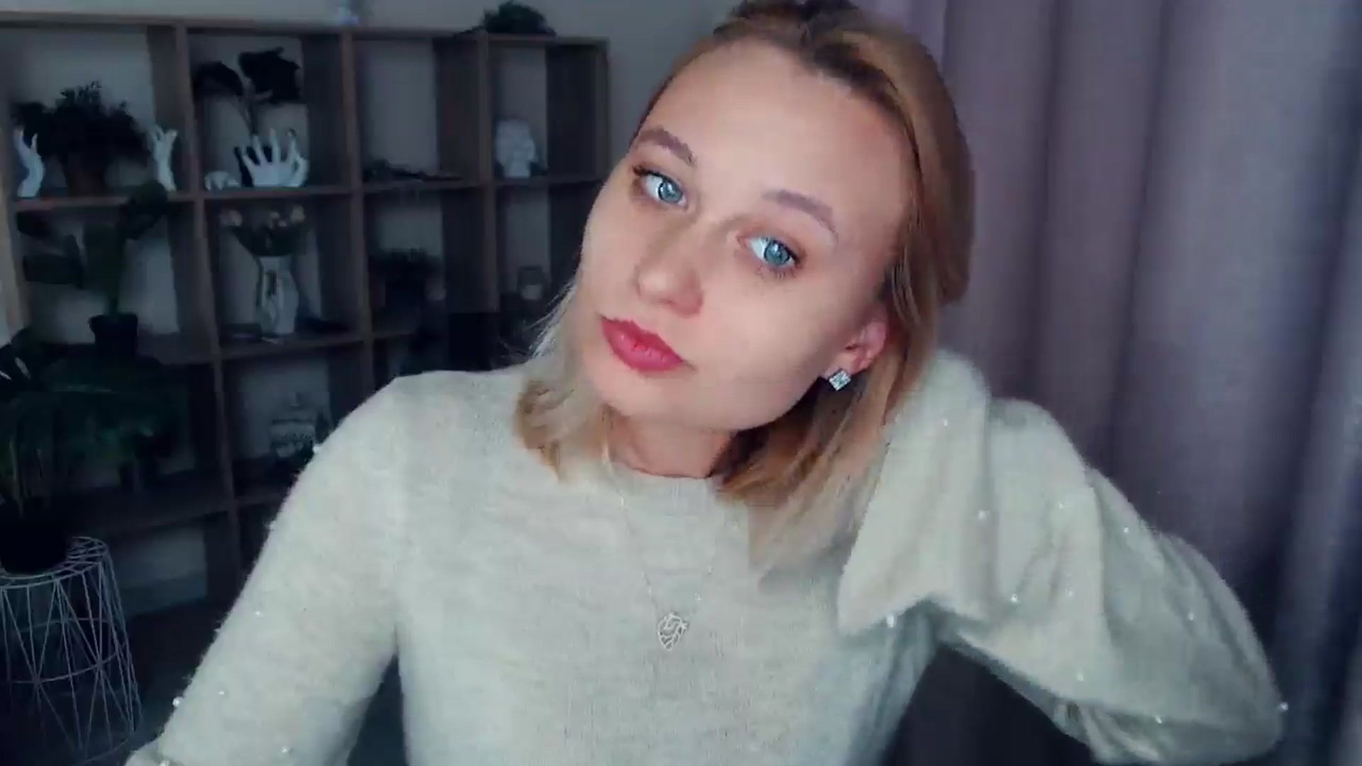 Gallery image thumbnail from Kukla_kolduna's myfreecams stream on, 02/15/2025, 15:15 image 12 of 20