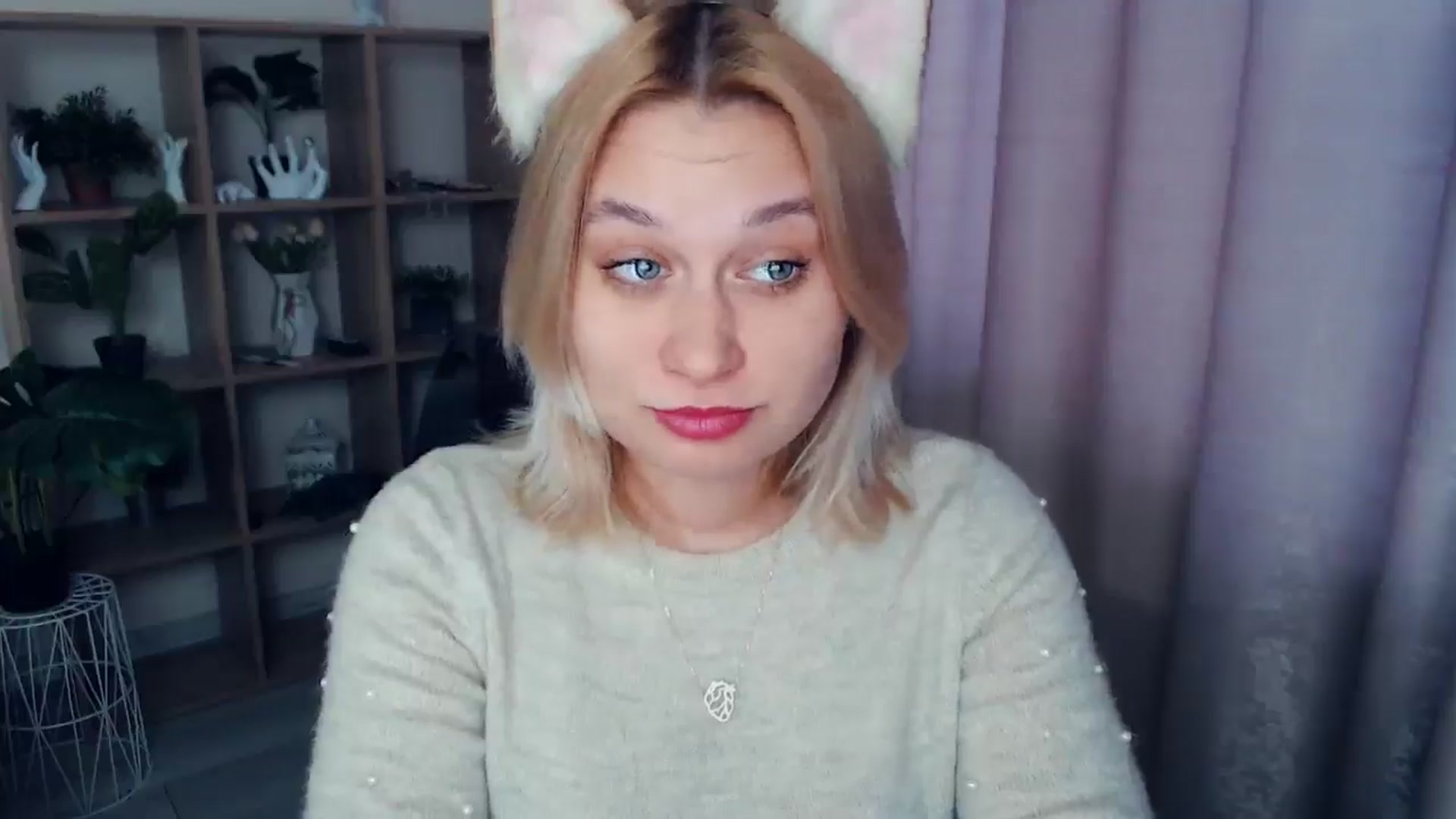 Gallery image thumbnail from Kukla_kolduna's myfreecams stream on, 02/15/2025, 15:15 image 5 of 20