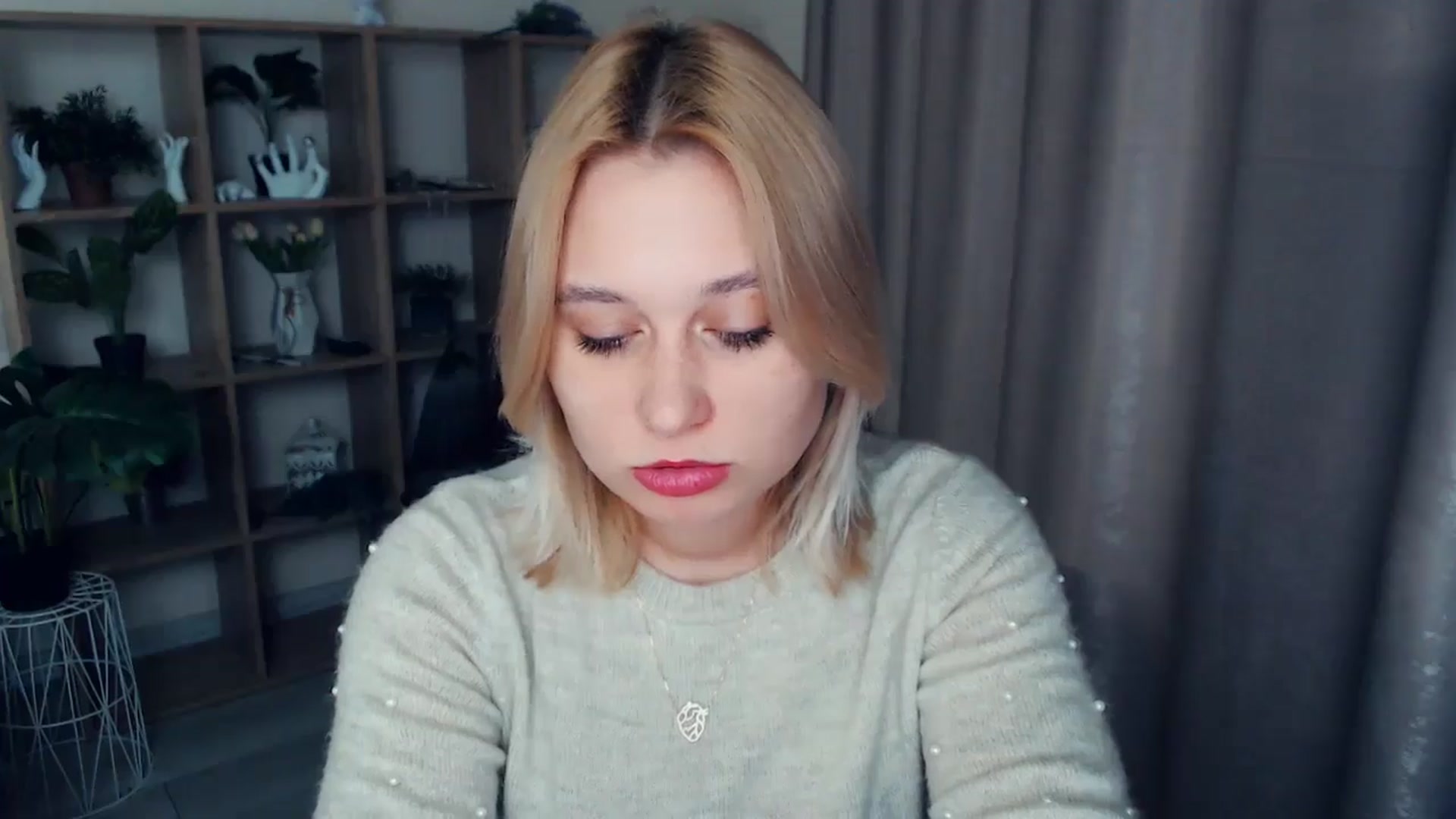Gallery image thumbnail from Kukla_kolduna's myfreecams stream on, 02/15/2025, 16:00 image 17 of 20