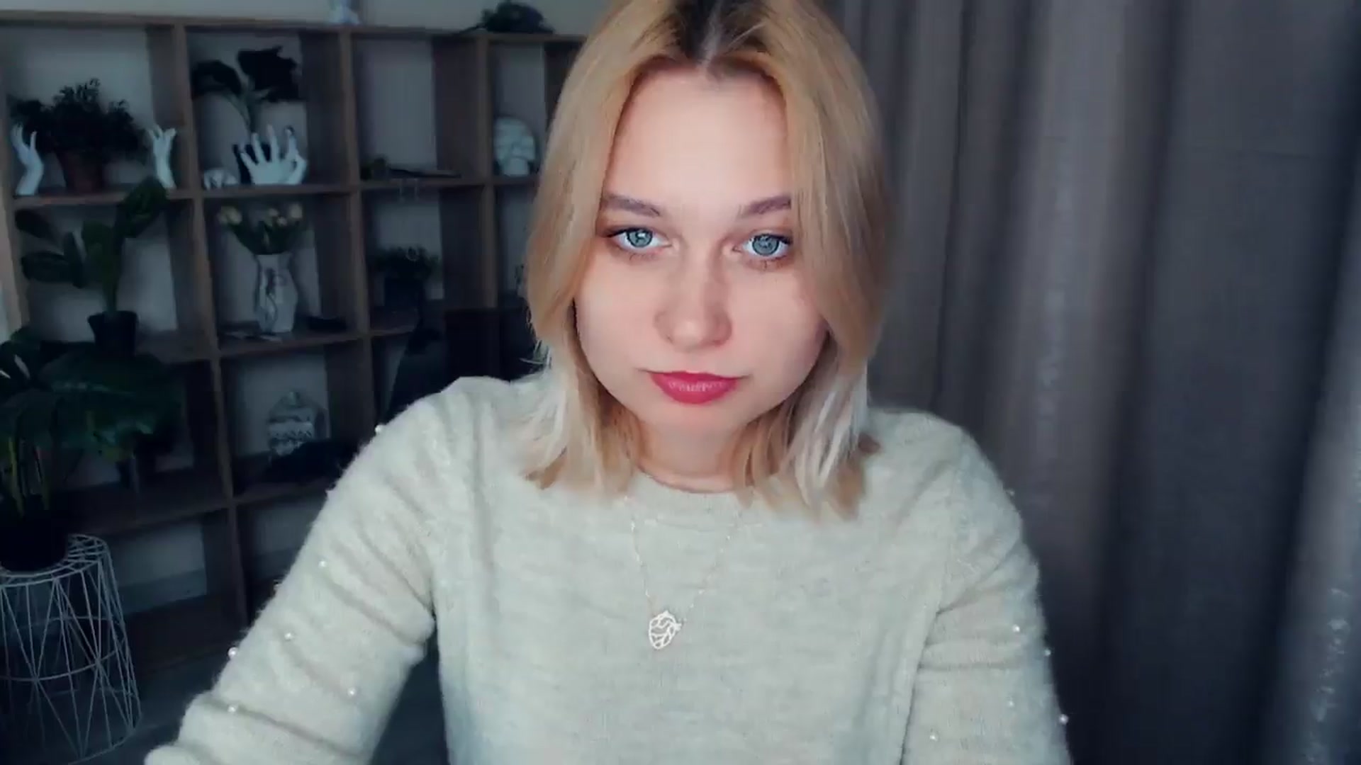 Gallery image thumbnail from Kukla_kolduna's myfreecams stream on, 02/15/2025, 16:00 image 16 of 20