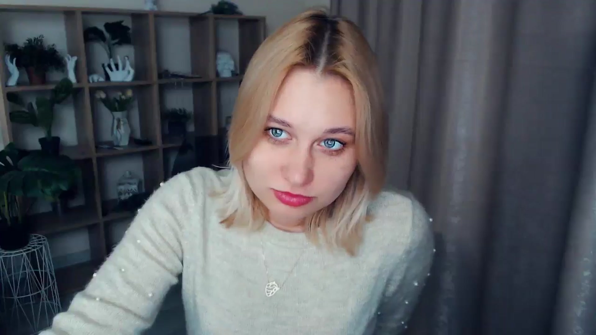 Gallery image thumbnail from Kukla_kolduna's myfreecams stream on, 02/15/2025, 16:00 image 14 of 20