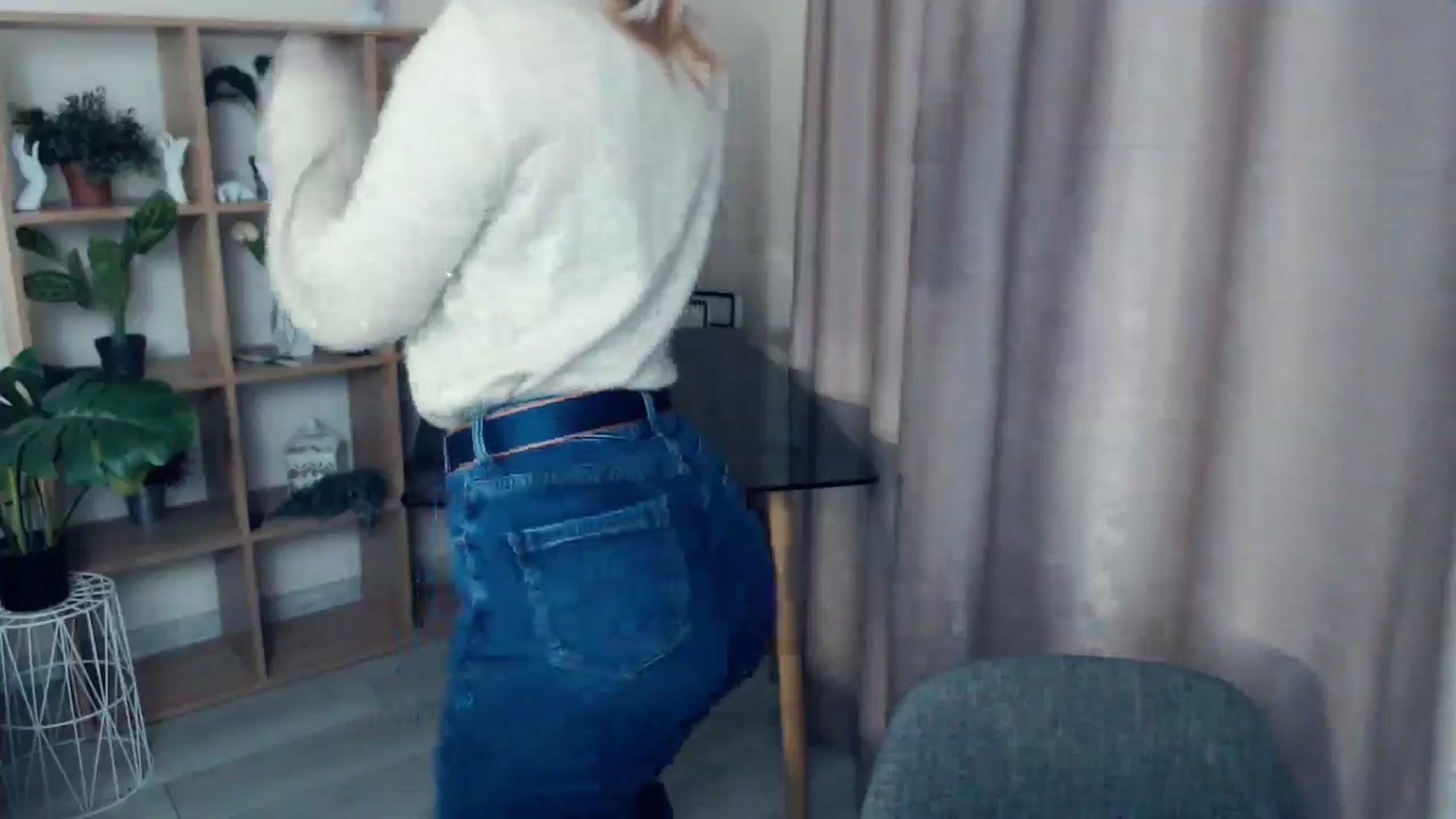 Gallery image thumbnail from Kukla_kolduna's myfreecams stream on, 02/15/2025, 16:00 image 8 of 20