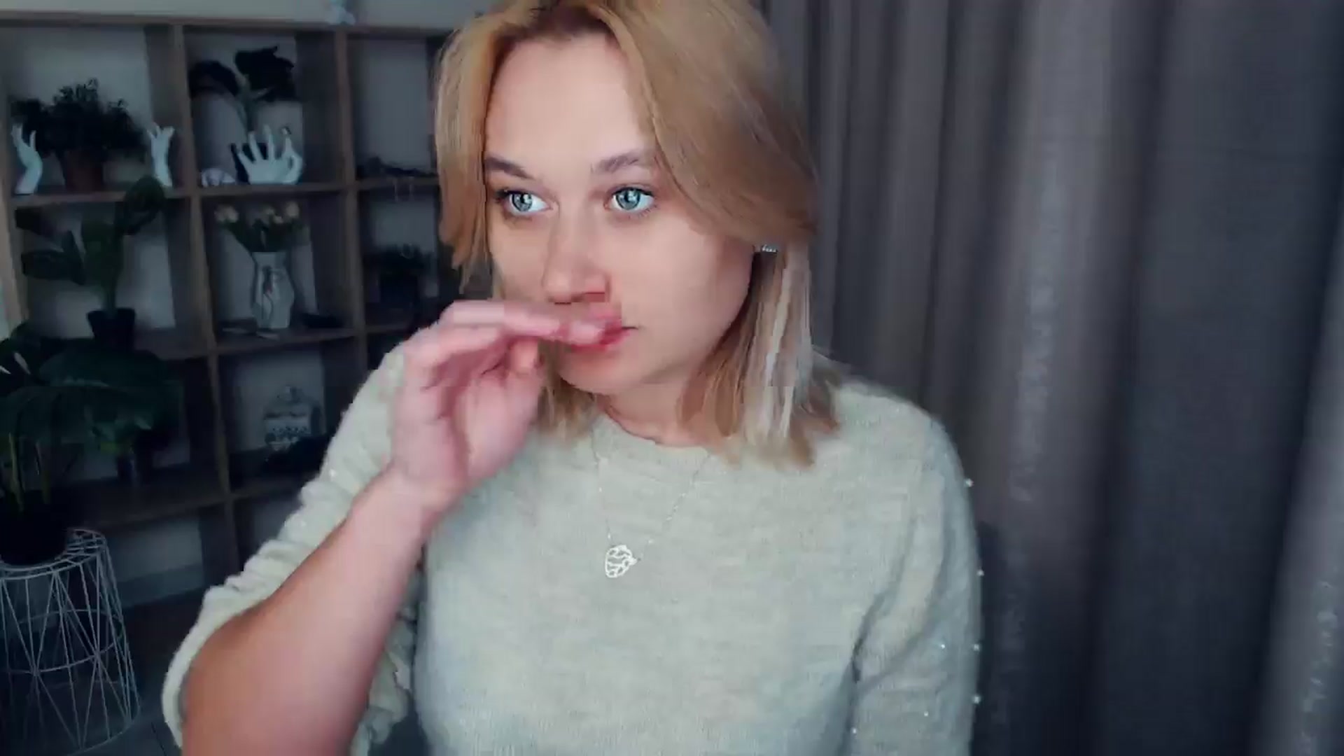 Gallery image thumbnail from Kukla_kolduna's myfreecams stream on, 02/15/2025, 16:00 image 9 of 20