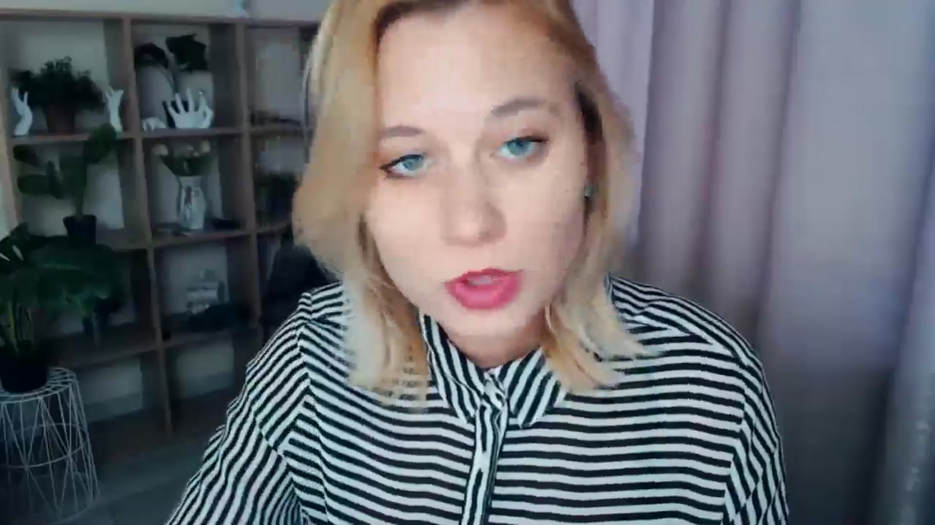 Gallery image thumbnail from Kukla_kolduna's myfreecams stream on, 02/21/2025, 15:41 image 3 of 20