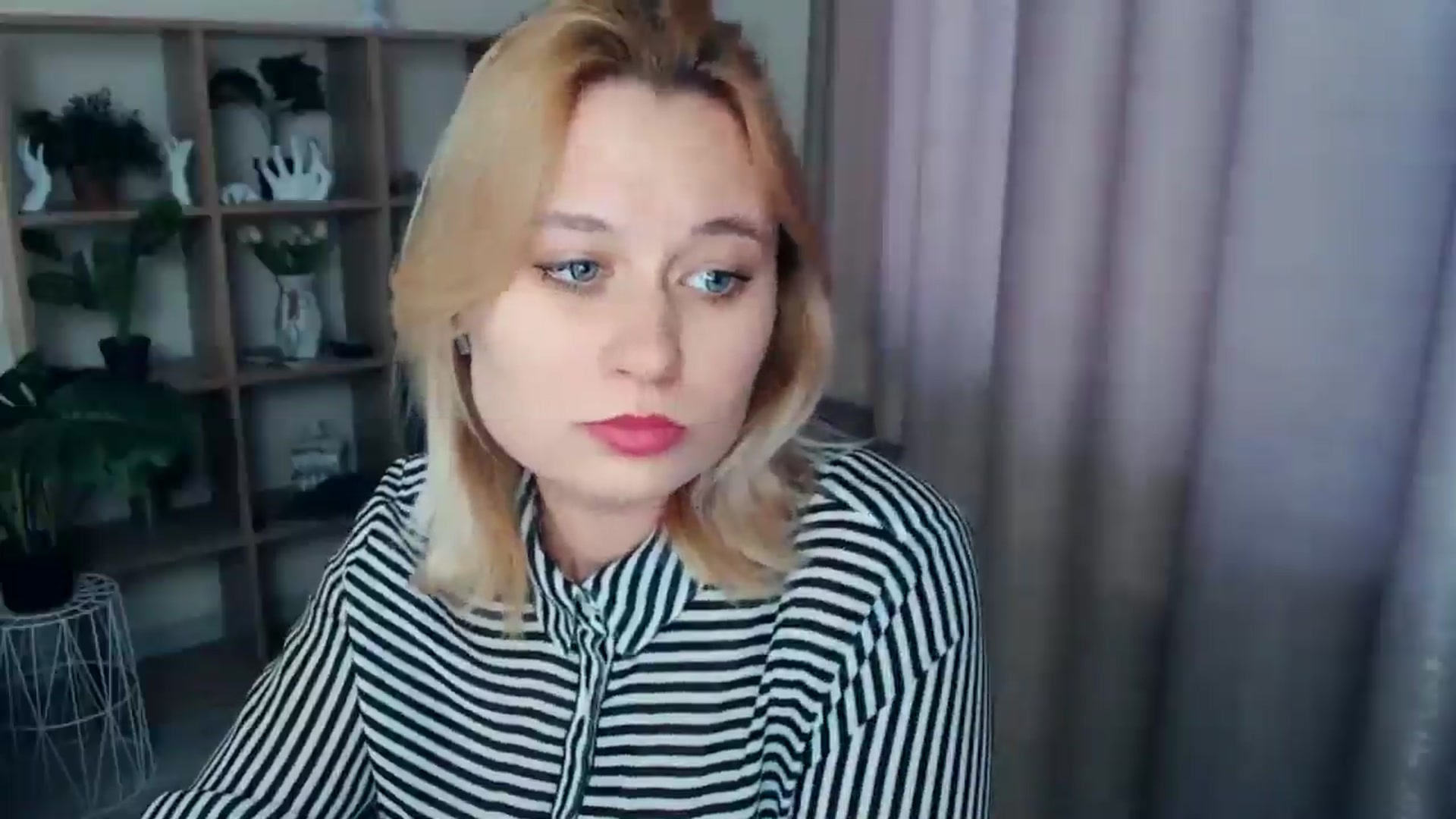 Gallery image thumbnail from Kukla_kolduna's myfreecams stream on, 02/21/2025, 15:41 image 4 of 20