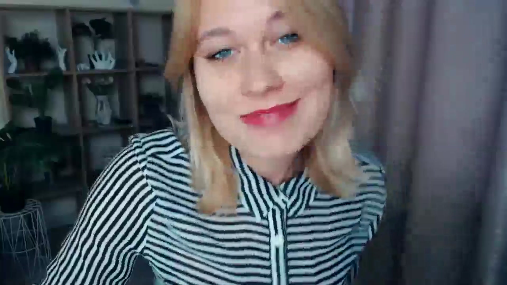 Gallery image thumbnail from Kukla_kolduna's myfreecams stream on, 02/21/2025, 15:41 image 10 of 20
