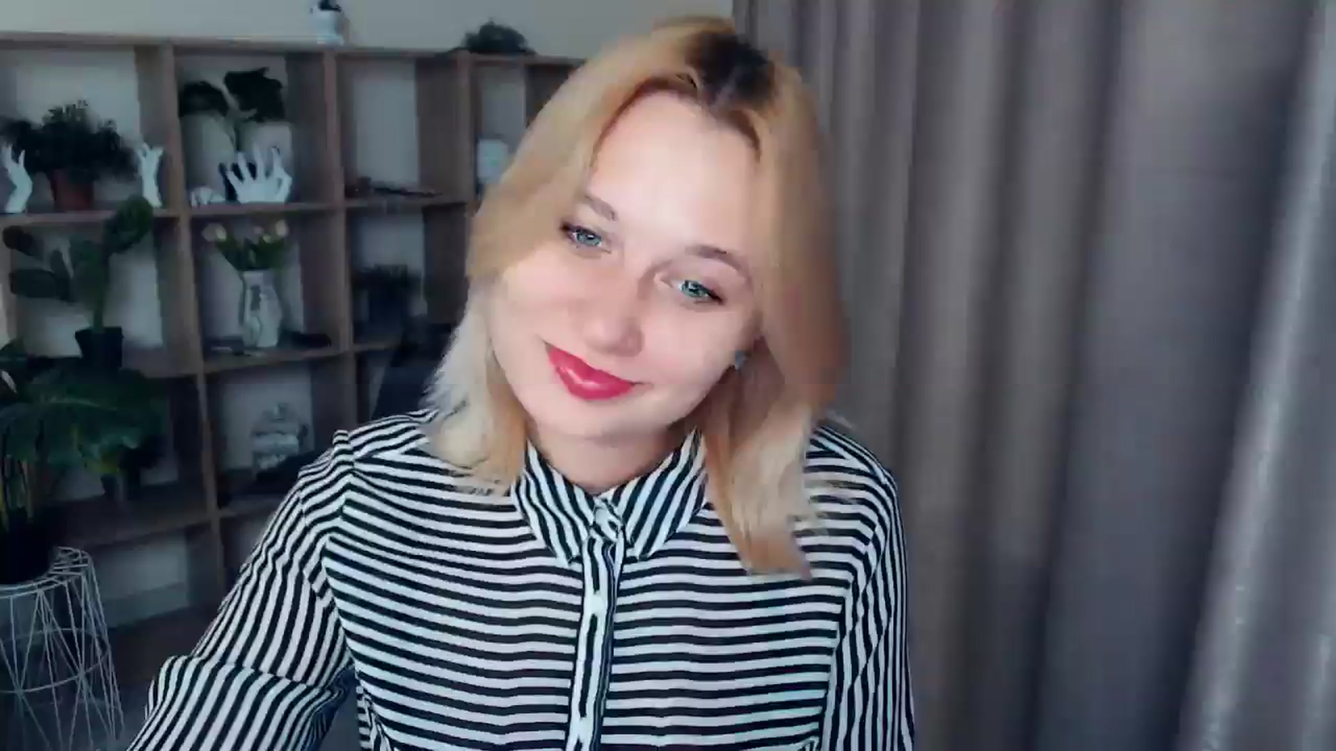 Gallery image thumbnail from Kukla_kolduna's myfreecams stream on, 02/21/2025, 18:46 image 4 of 20