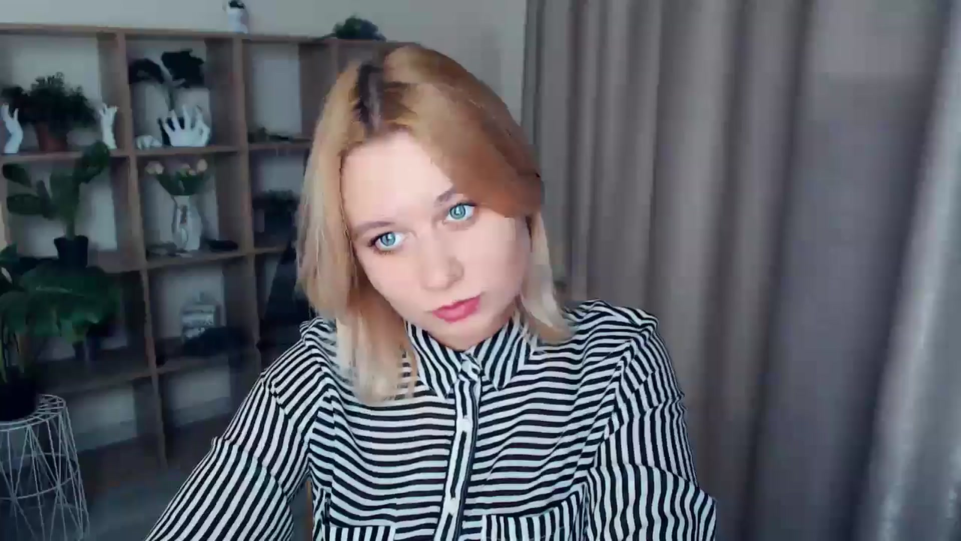 Gallery image thumbnail from Kukla_kolduna's myfreecams stream on, 02/21/2025, 18:46 image 18 of 20